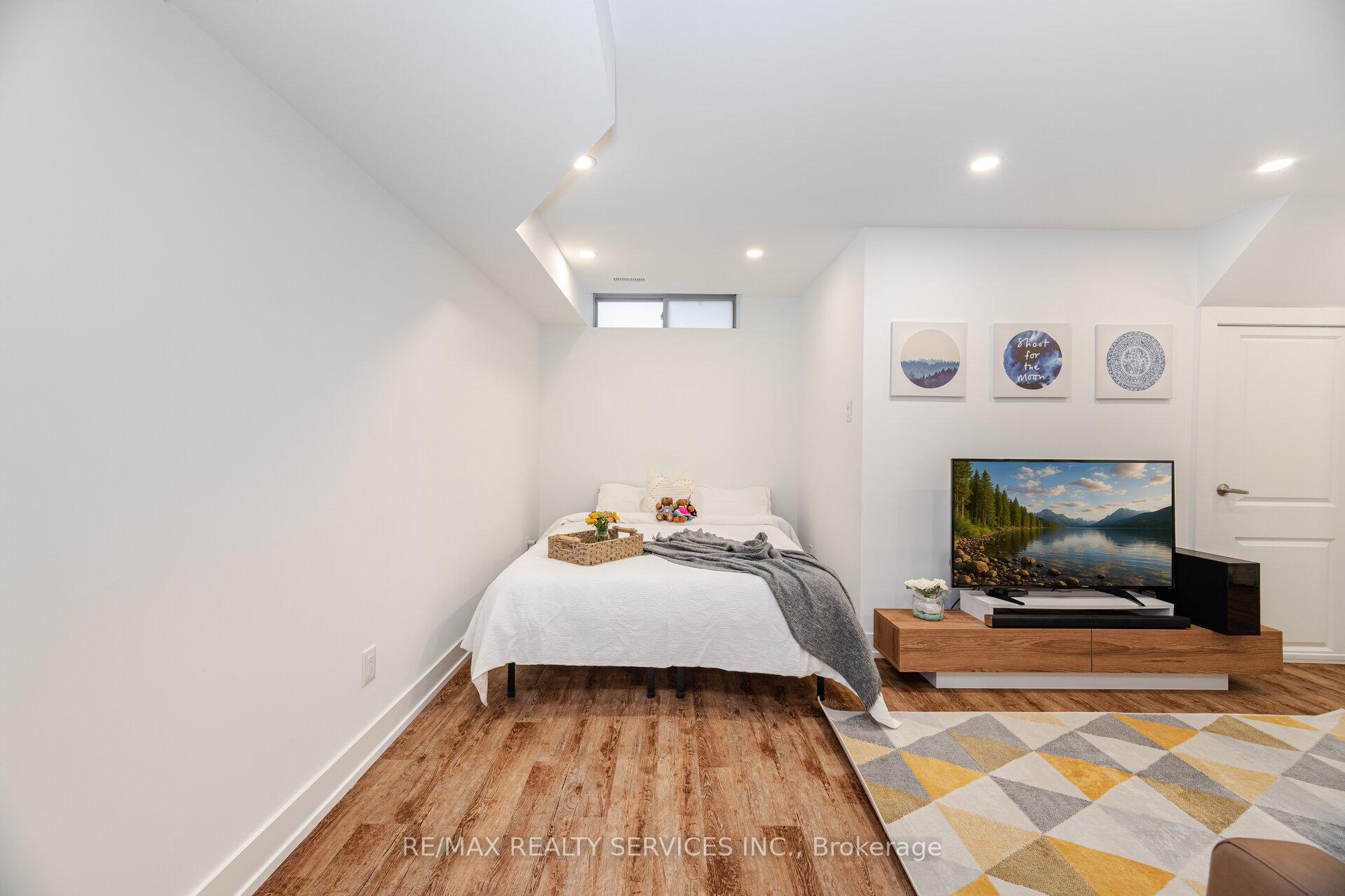 Photo 40 of 314 Brookhill Boulevard, Clarington, Bowmanville — HOMEH