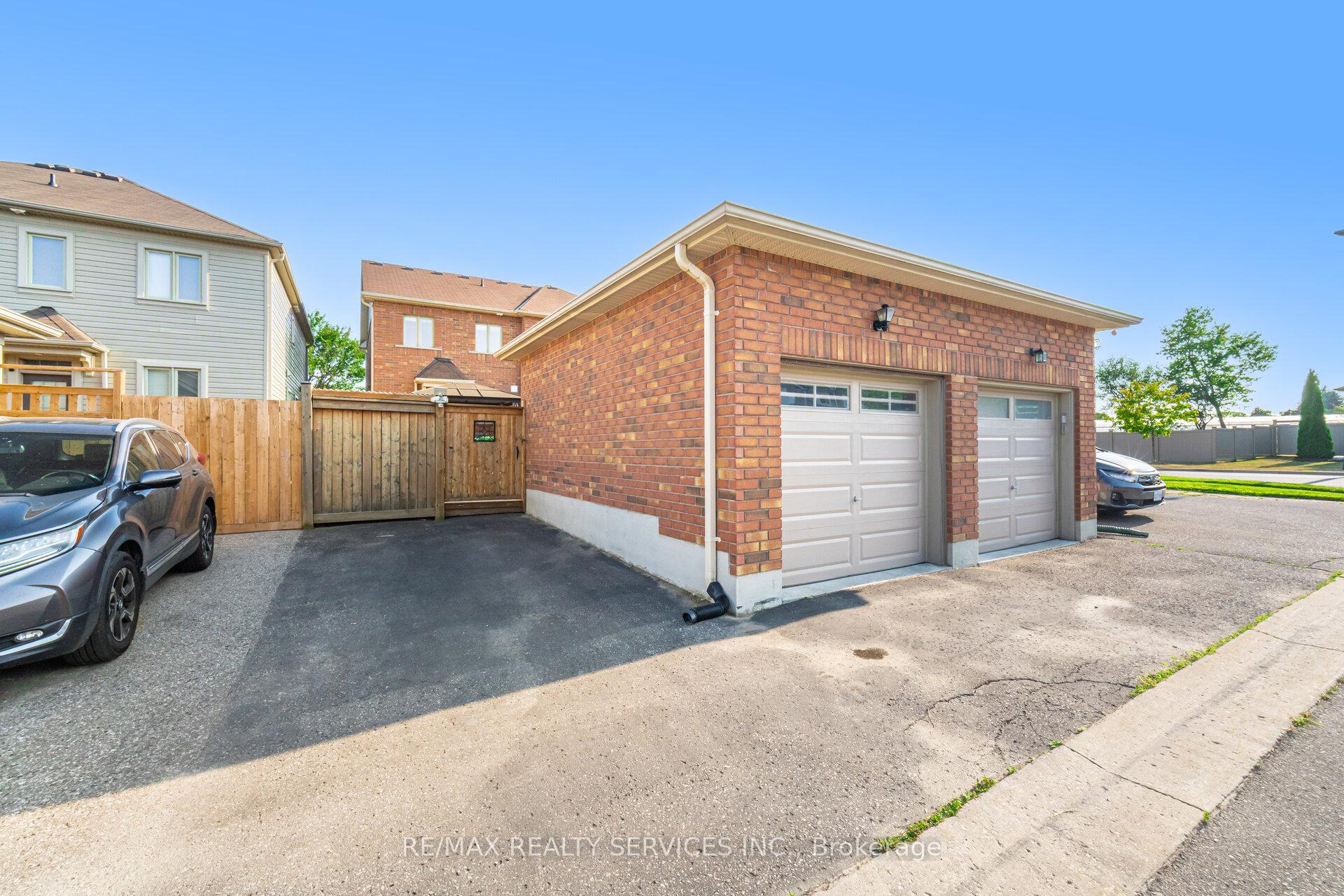 Photo 46 of 314 Brookhill Boulevard, Clarington, Bowmanville — HOMEH
