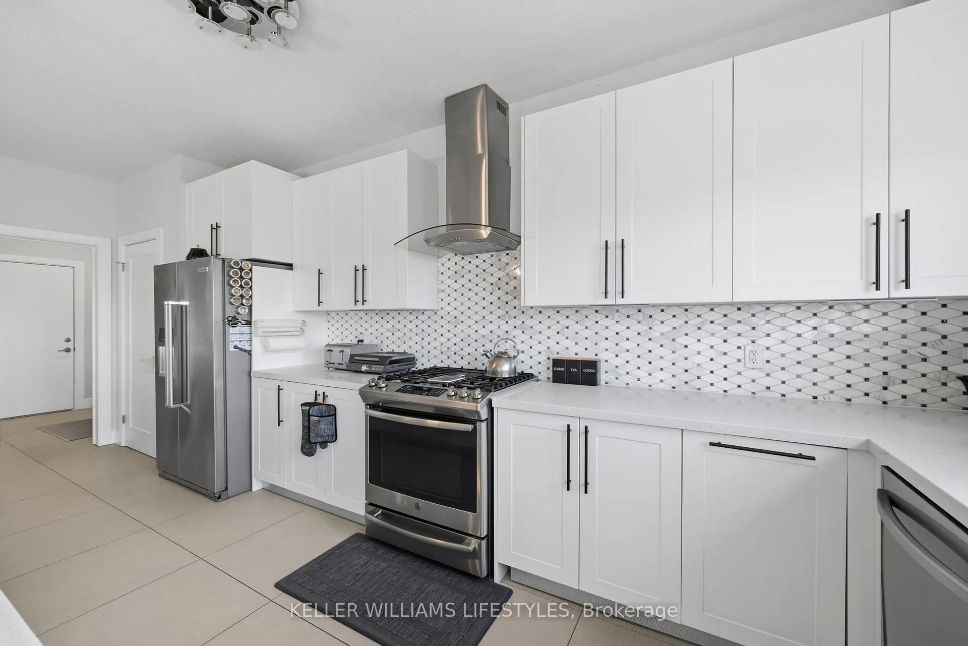 Photo 11 of 1615 Sandridge Lane, London, North D — HOMEH