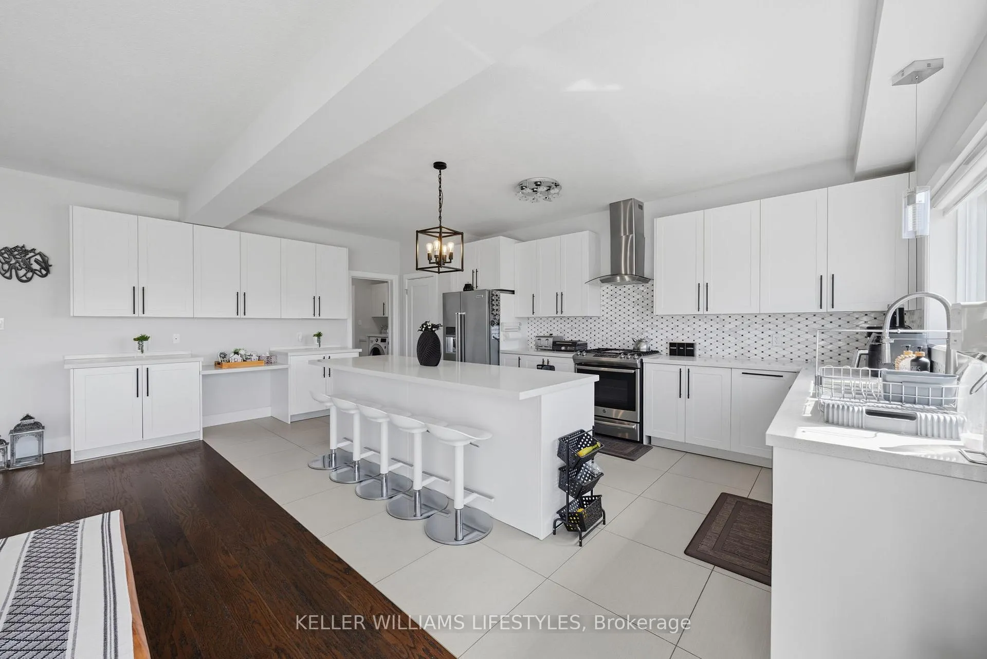 Photo 15 of 1615 Sandridge Lane, London, North D — HOMEH