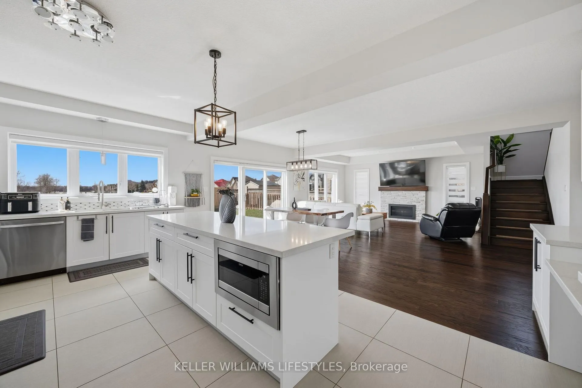 Photo 17 of 1615 Sandridge Lane, London, North D — HOMEH