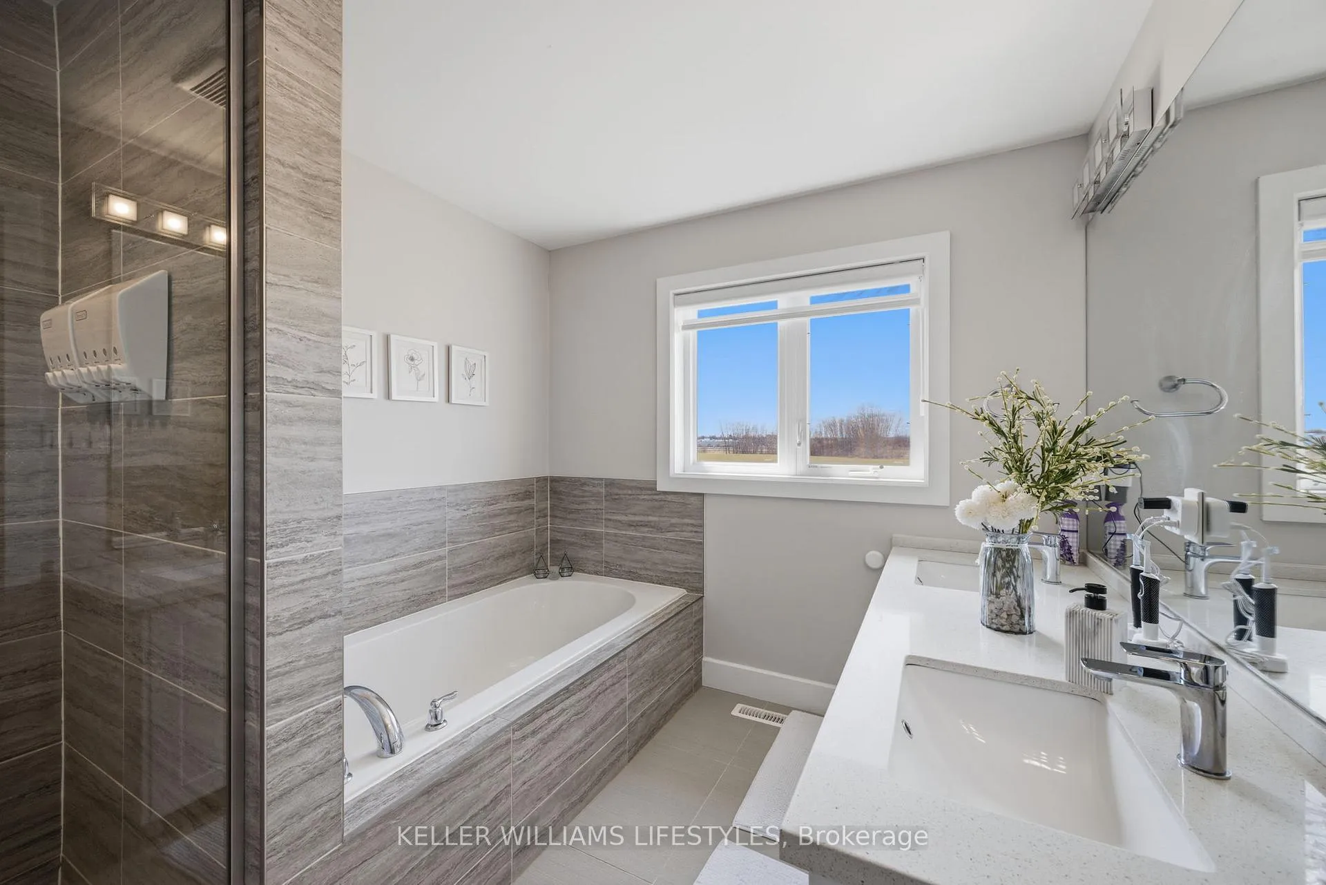 Photo 34 of 1615 Sandridge Lane, London, North D — HOMEH