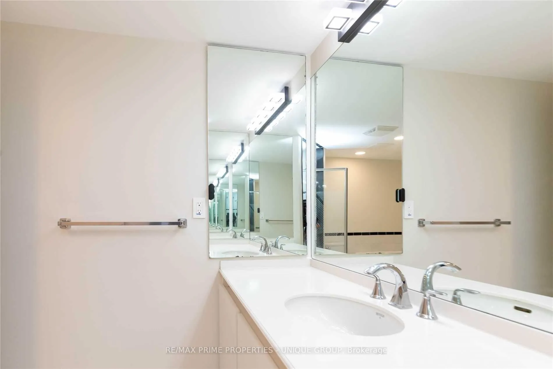 Photo 23 of Unit 715, 80 Front Street E, Toronto, Church-Yonge Corridor — HOMEH