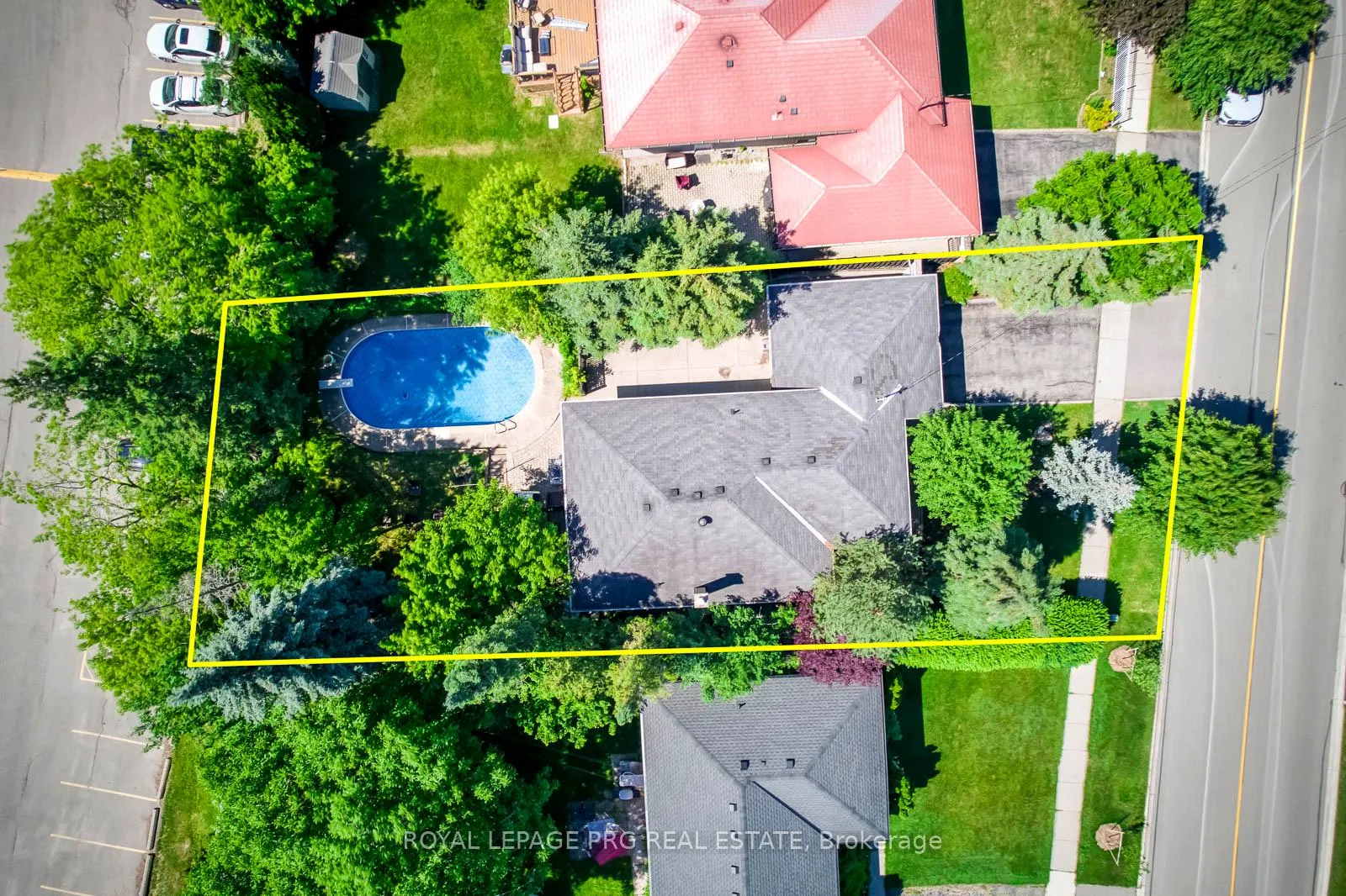Photo 3 of 598 Wildwood Drive, Oakville, West — HOMEH