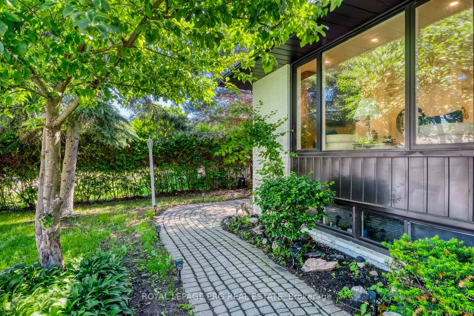 Photo 11 of 598 Wildwood Drive, Oakville, West — HOMEH