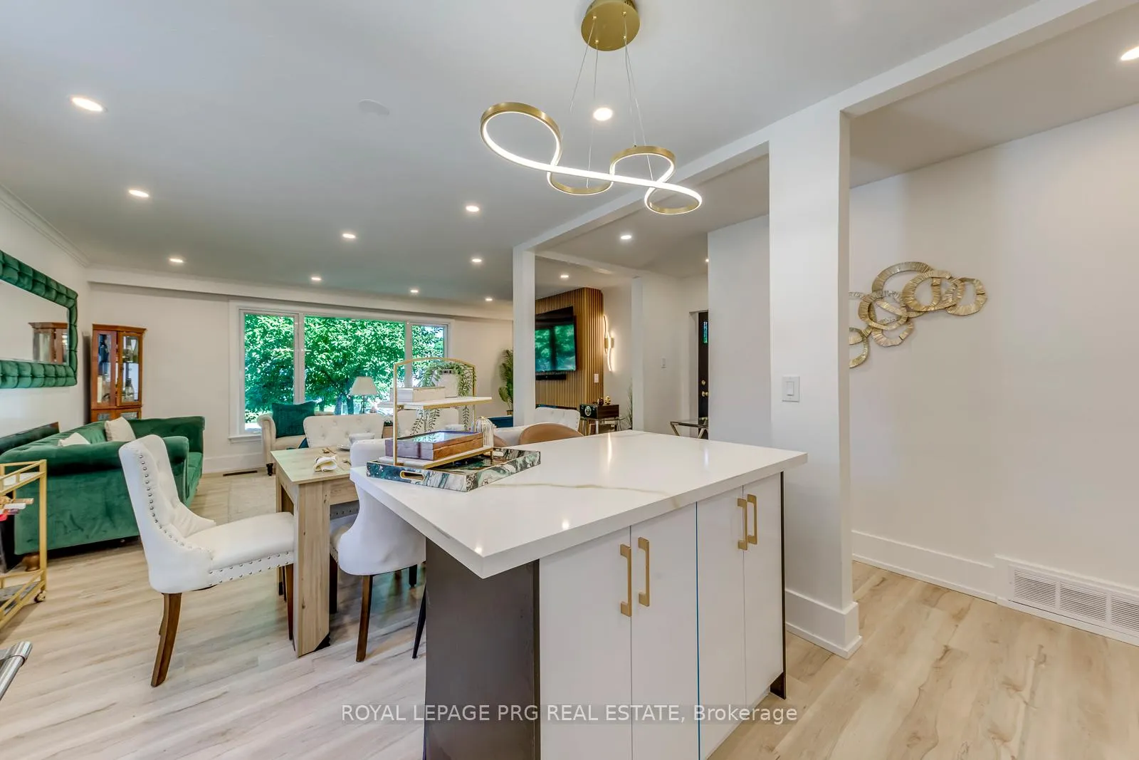 Photo 23 of 598 Wildwood Drive, Oakville, West — HOMEH