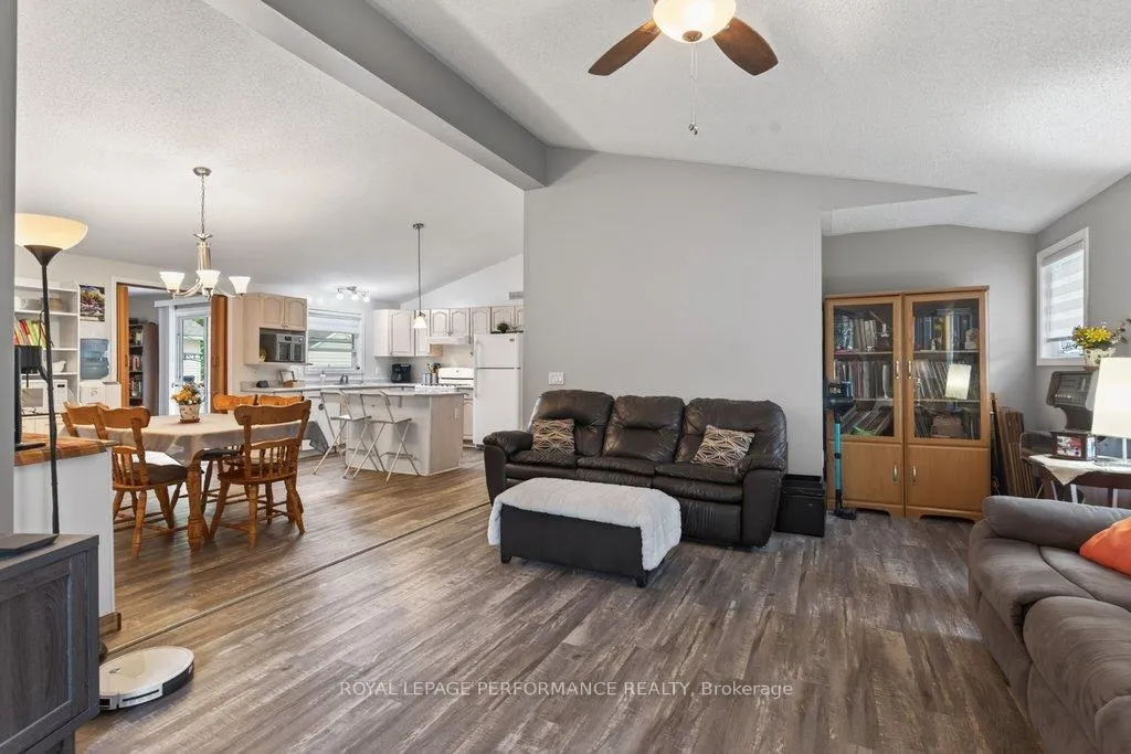 Photo 15 of 6580 Vista Patrick Private, Ottawa, Greely — HOMEH