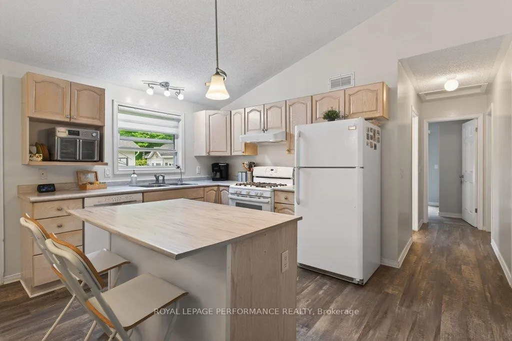Photo 17 of 6580 Vista Patrick Private, Ottawa, Greely — HOMEH