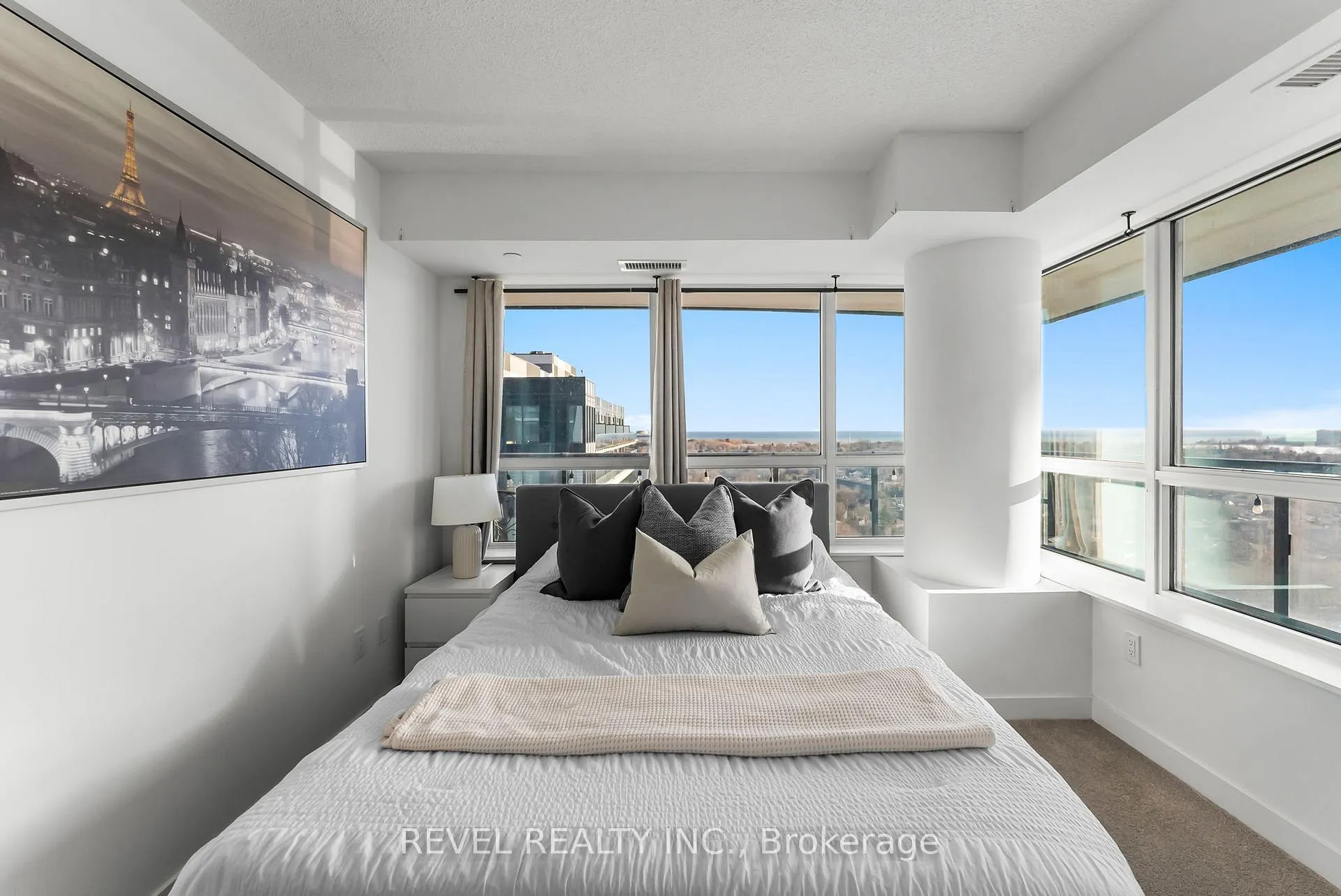 Photo 10 of Unit 1704, 1455 Celebration Drive, Pickering, Bay Ridges — HOMEH