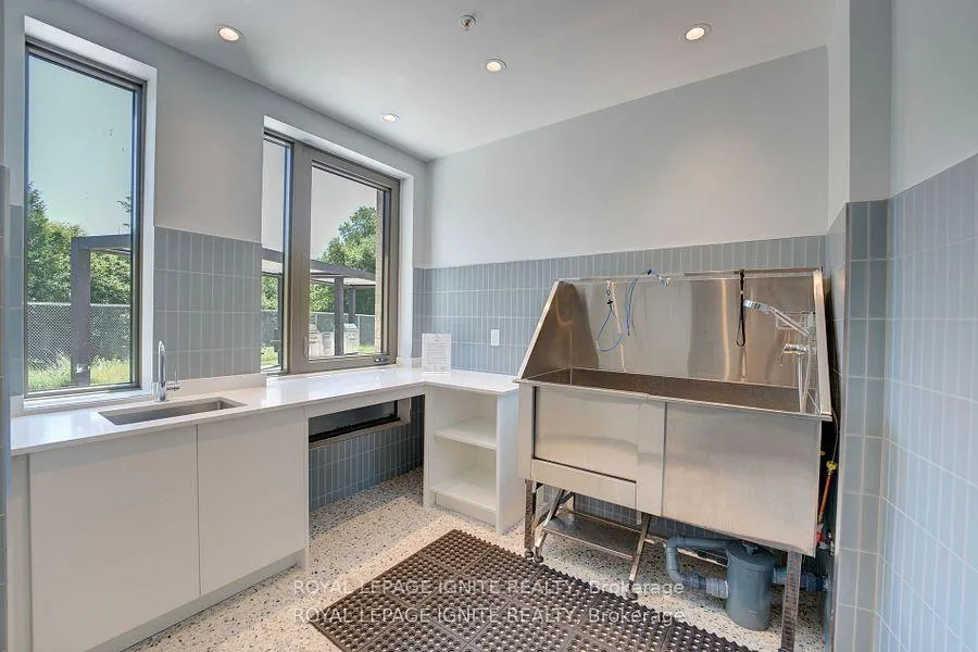 Photo 11 of Unit 327, 385 Arctic Red Drive, Oshawa, Windfields — HOMEH