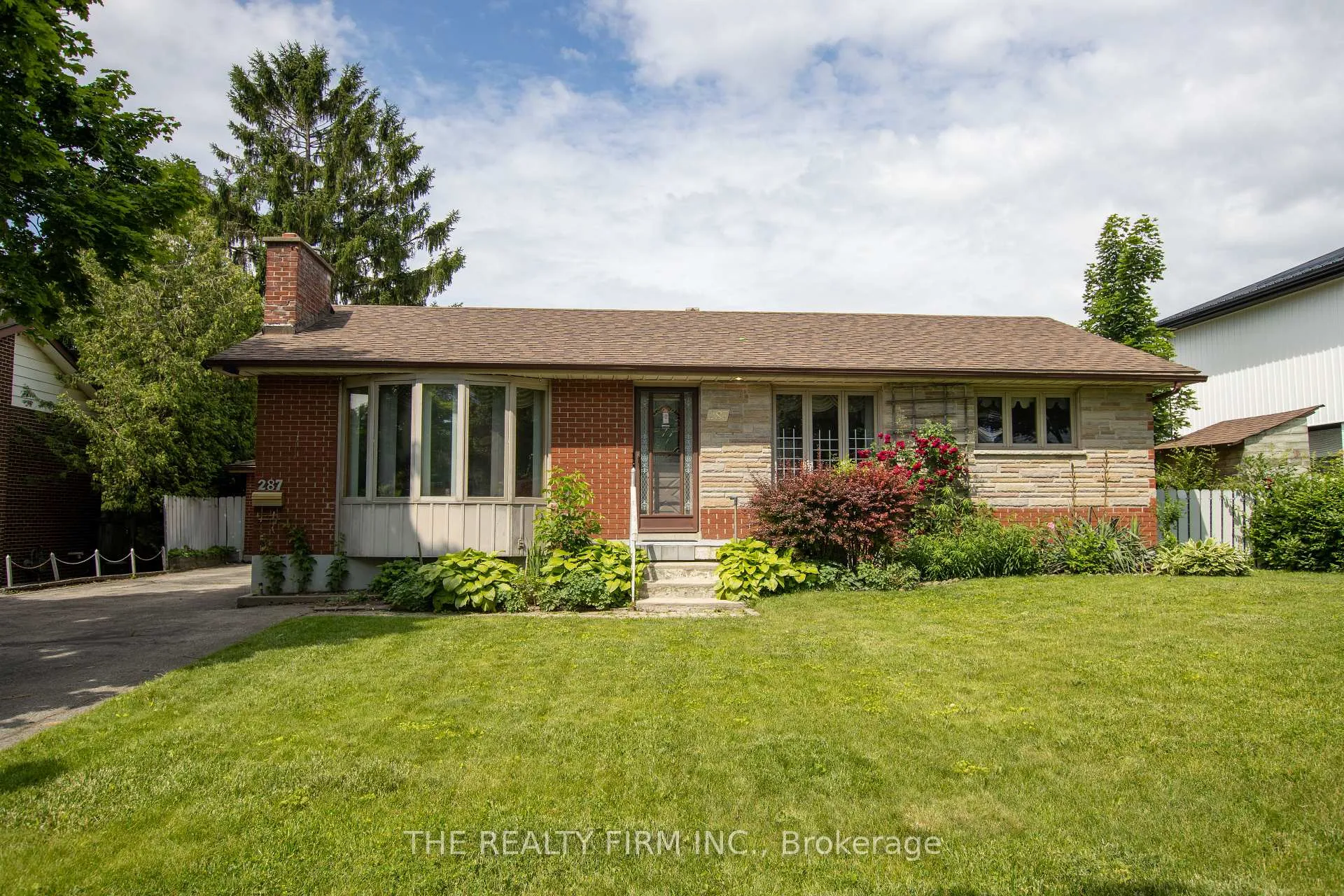 Photo 1 of 287 Panorama Crescent, London, South J — HOMEH