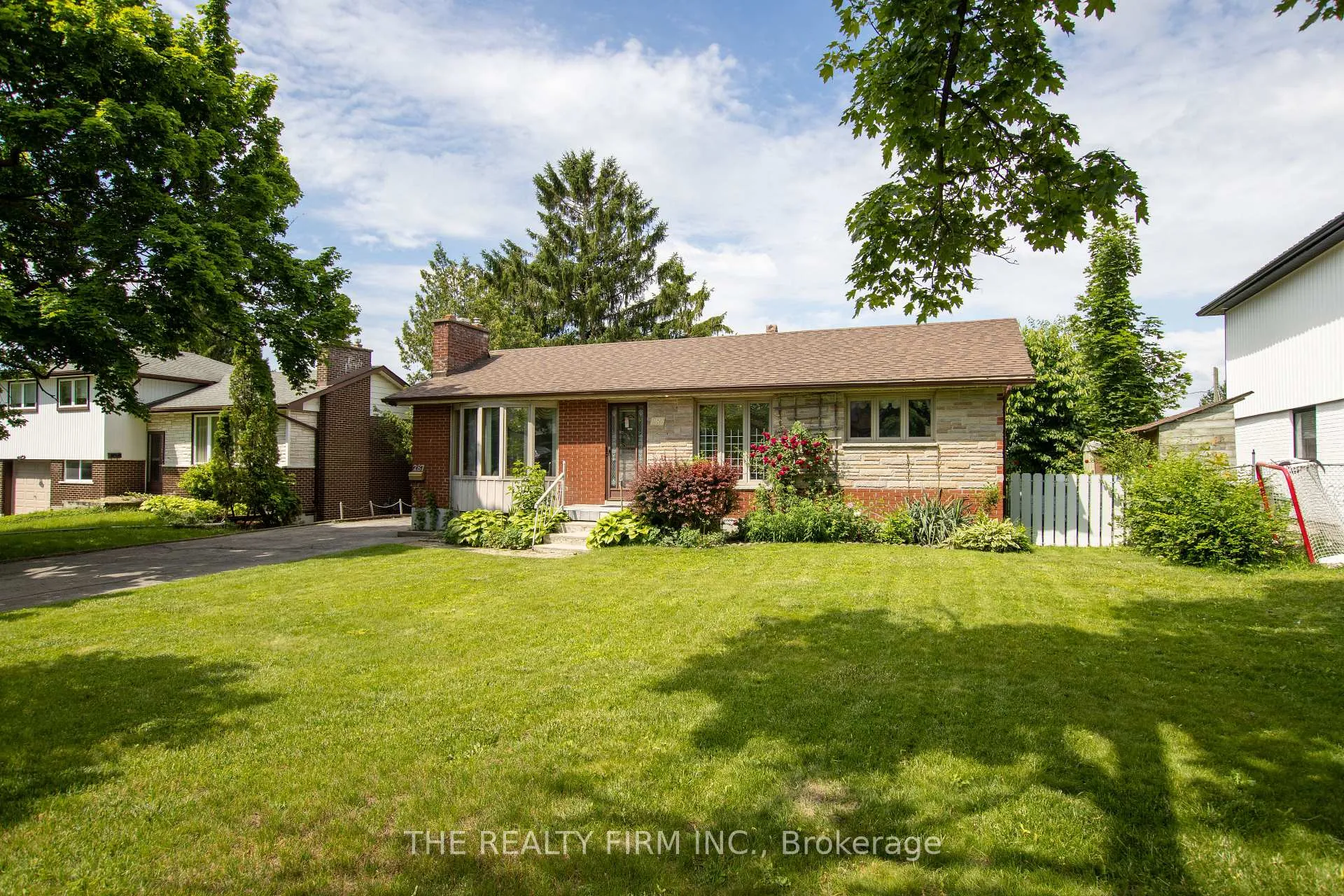 Photo 3 of 287 Panorama Crescent, London, South J — HOMEH