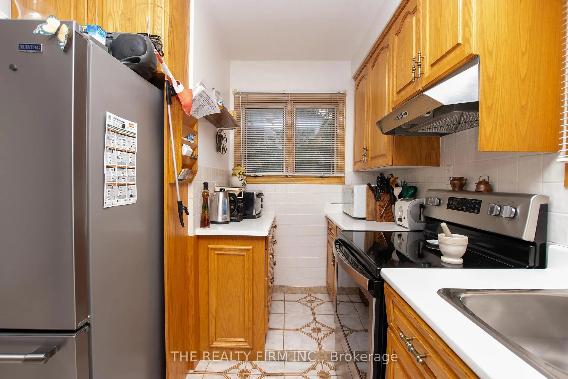 Photo 17 of 287 Panorama Crescent, London, South J — HOMEH