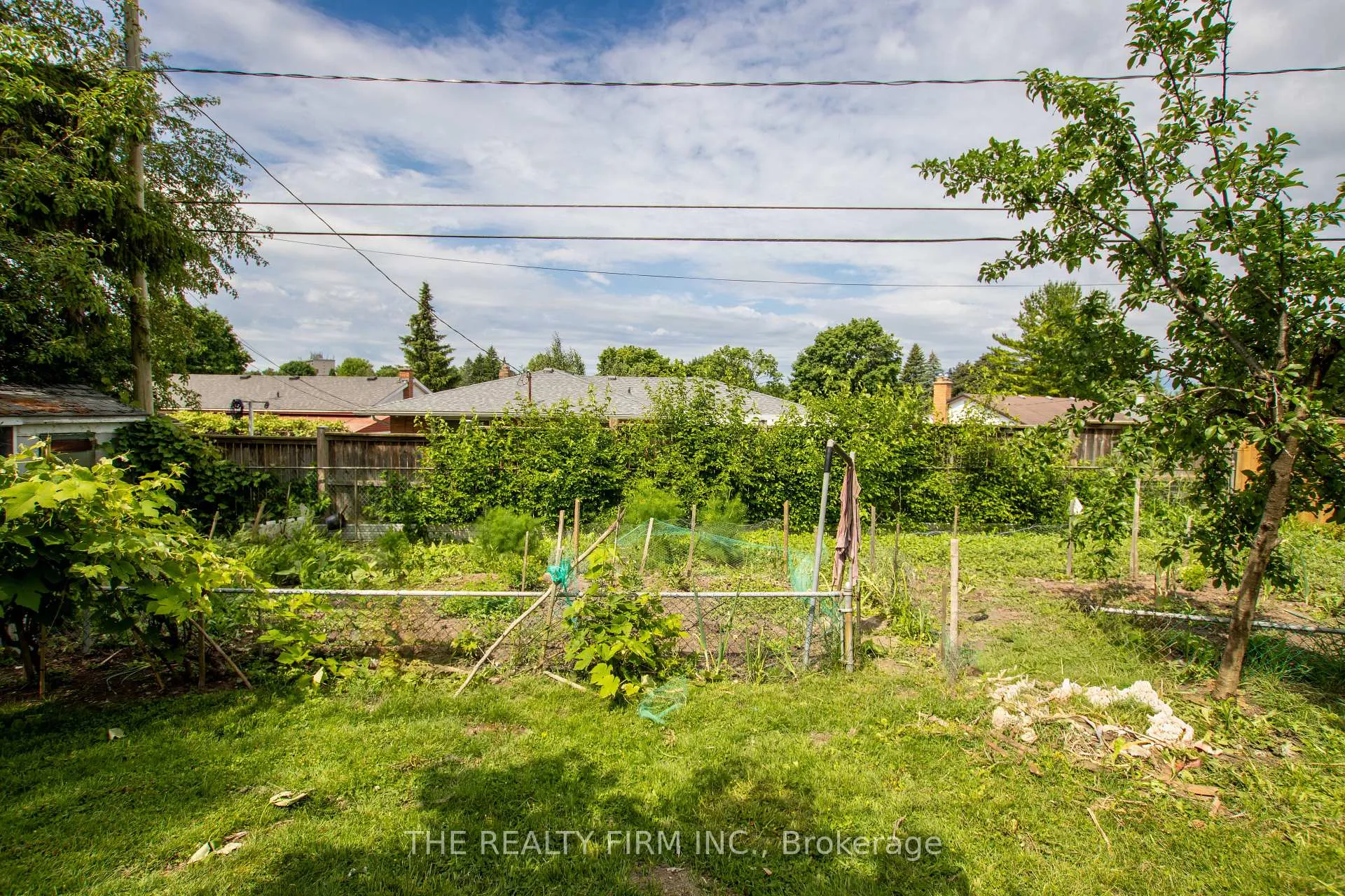 Photo 32 of 287 Panorama Crescent, London, South J — HOMEH