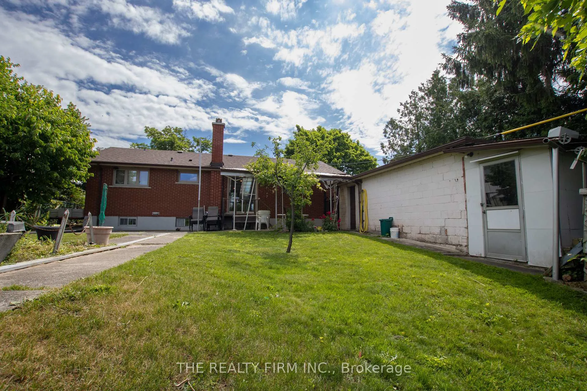 Photo 35 of 287 Panorama Crescent, London, South J — HOMEH