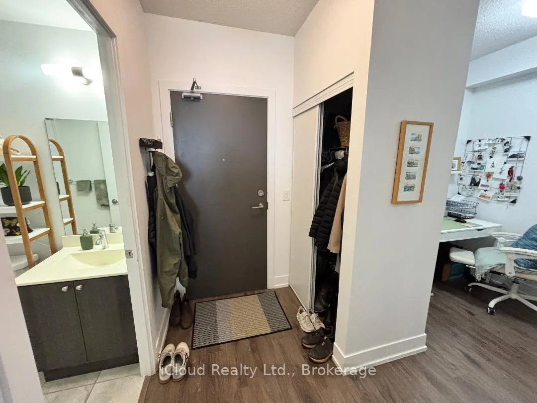 Photo 5 of Unit 410, 68 Merton Street, Toronto, Mount Pleasant West — HOMEH