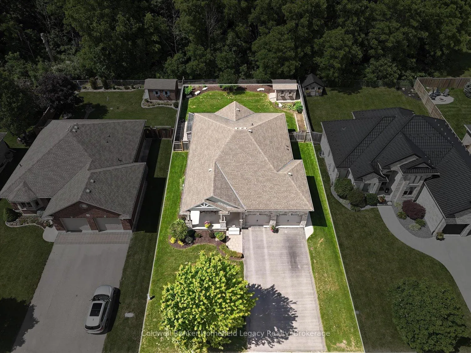 Photo 5 of 46 Trillium Crescent, St. Marys — HOMEH