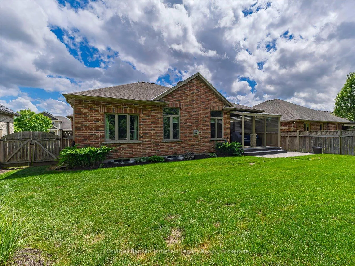 Photo 9 of 46 Trillium Crescent, St. Marys — HOMEH