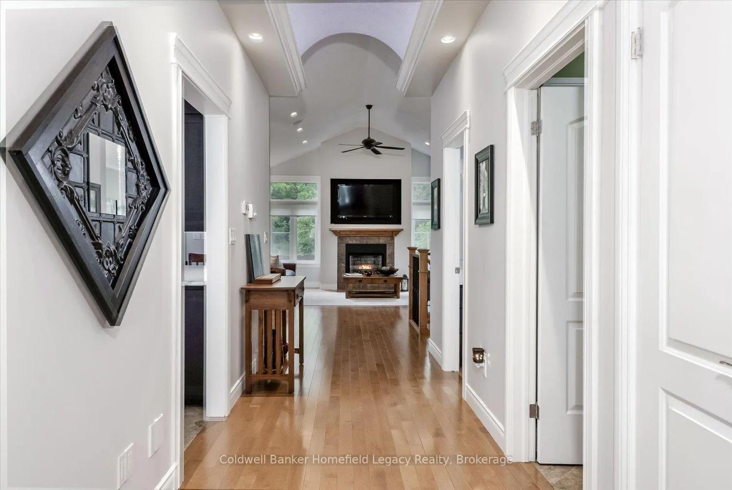 Photo 11 of 46 Trillium Crescent, St. Marys — HOMEH