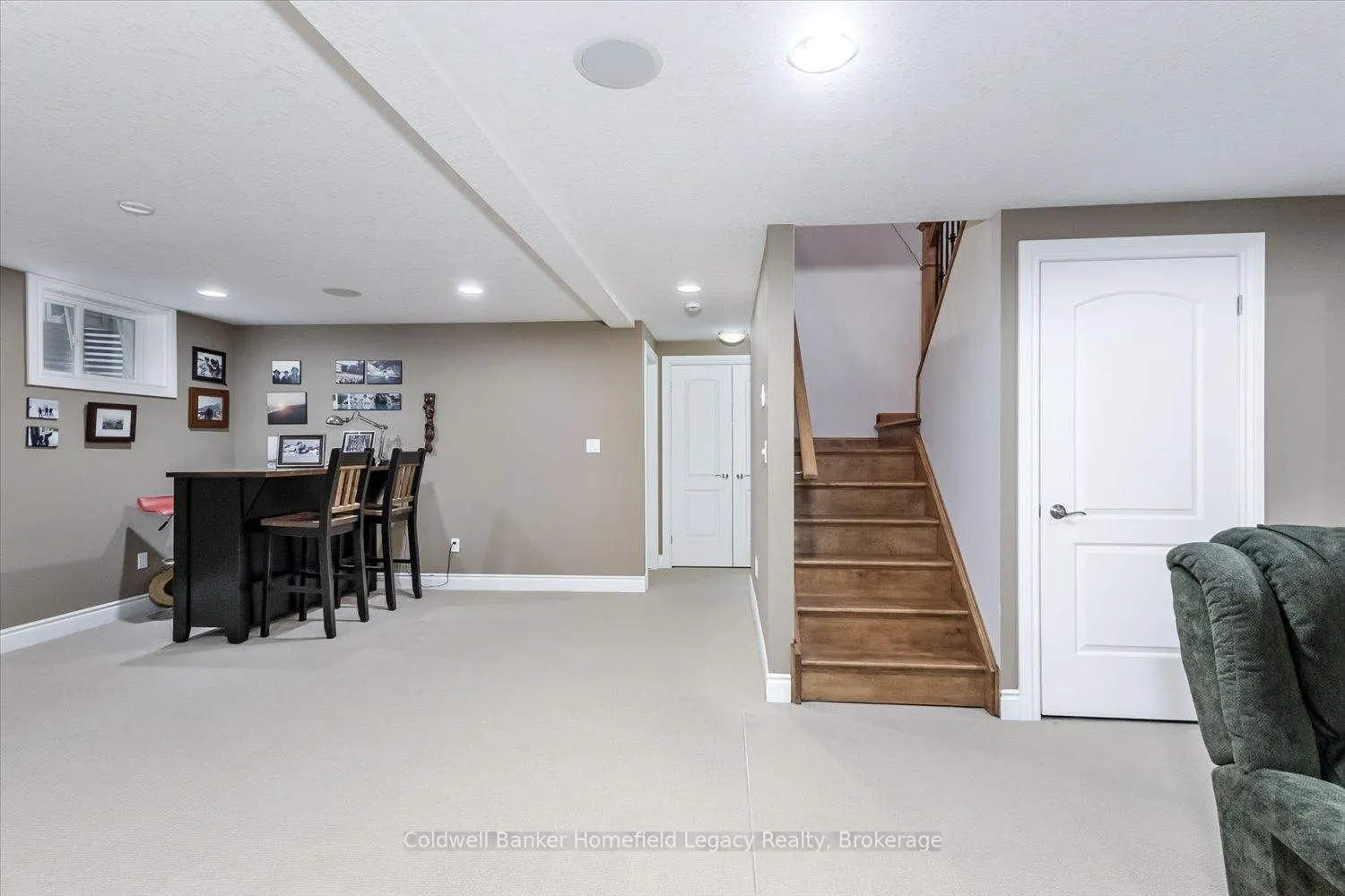 Photo 35 of 46 Trillium Crescent, St. Marys — HOMEH