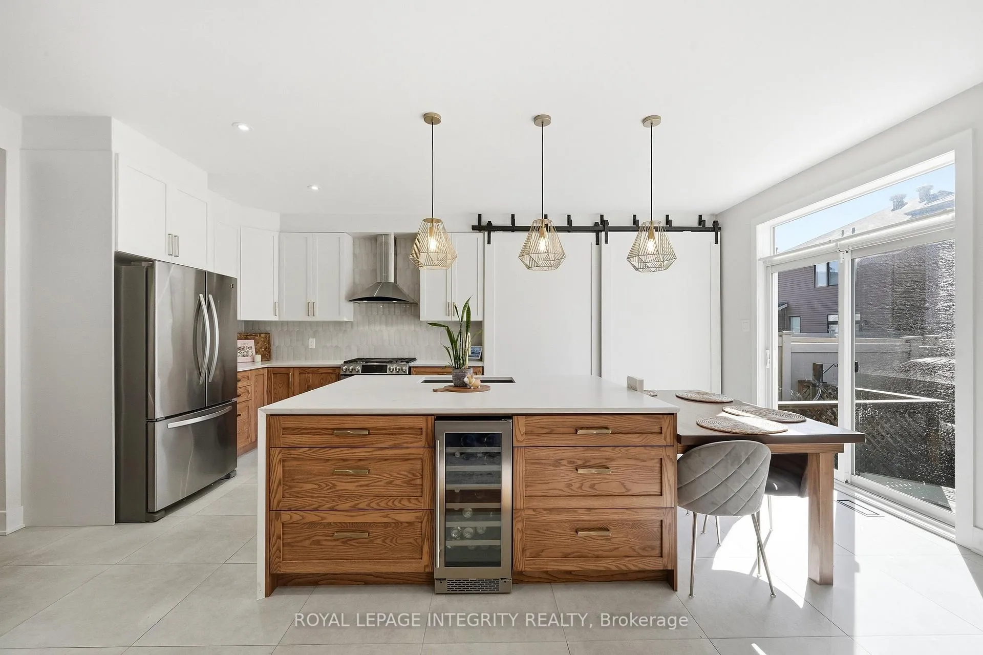 Photo 11 of 525 Yellow Birch Street, Ottawa, Mer Bleue/Bradley Estates/Anderson Park — HOMEH