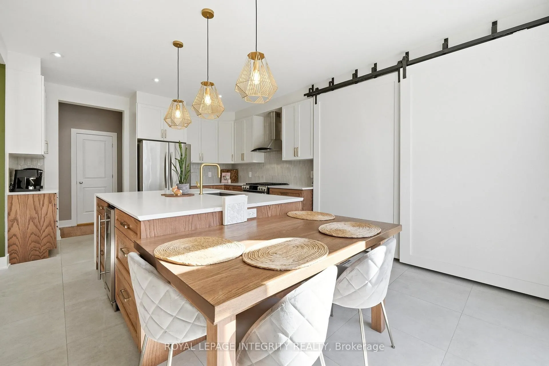 Photo 12 of 525 Yellow Birch Street, Ottawa, Mer Bleue/Bradley Estates/Anderson Park — HOMEH