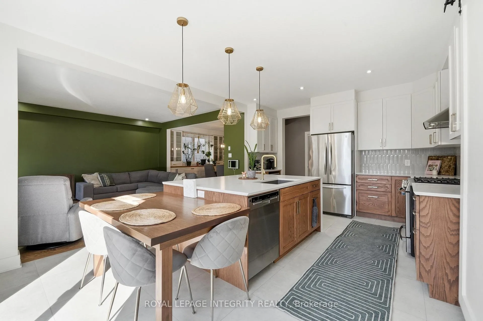 Photo 13 of 525 Yellow Birch Street, Ottawa, Mer Bleue/Bradley Estates/Anderson Park — HOMEH