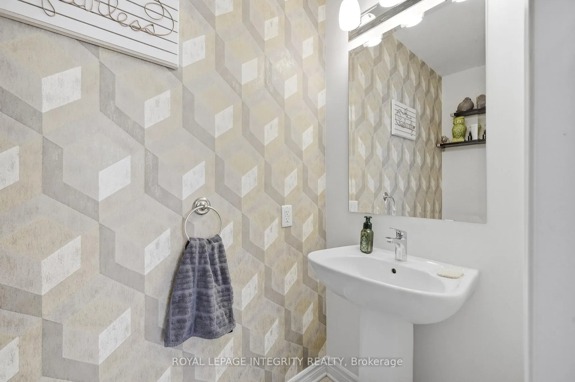 Photo 17 of 525 Yellow Birch Street, Ottawa, Mer Bleue/Bradley Estates/Anderson Park — HOMEH