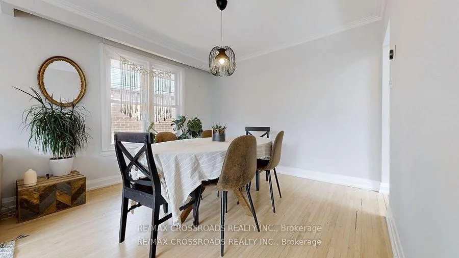 Photo 7 of 12A Delroy Drive, Etobicoke, Stonegate-Queensway — HOMEH