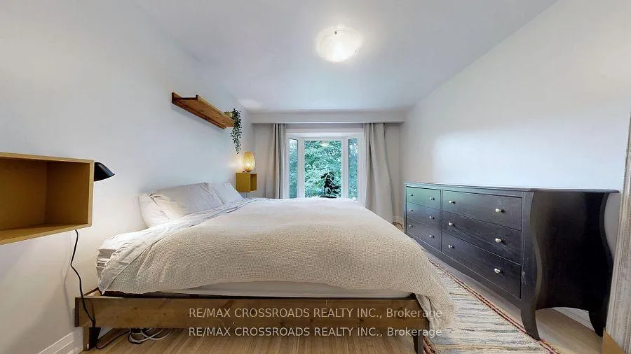 Photo 12 of 12A Delroy Drive, Etobicoke, Stonegate-Queensway — HOMEH
