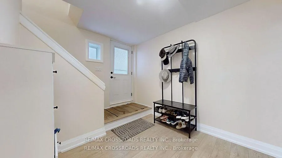Photo 20 of 12A Delroy Drive, Etobicoke, Stonegate-Queensway — HOMEH