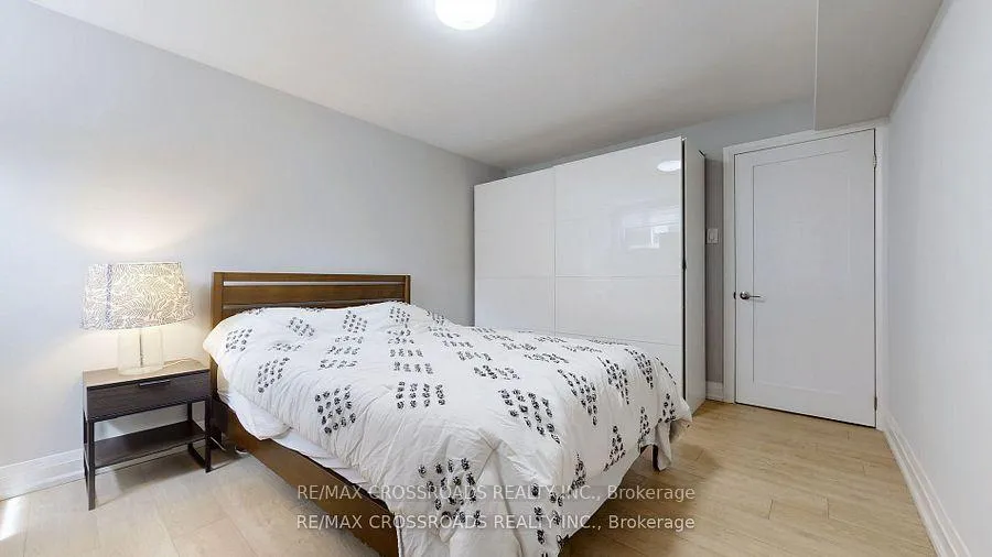 Photo 30 of 12A Delroy Drive, Etobicoke, Stonegate-Queensway — HOMEH