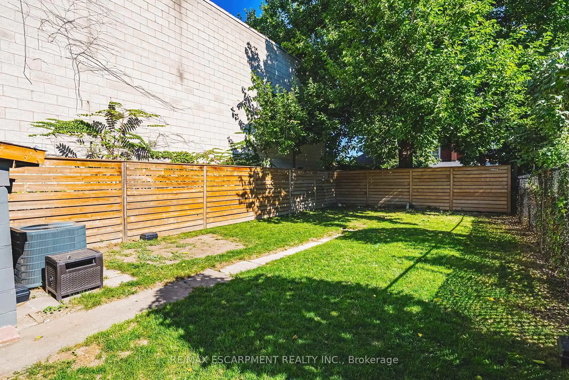 Photo 6 of 24 Rowanwood Street, Hamilton, Industrial Sector — HOMEH