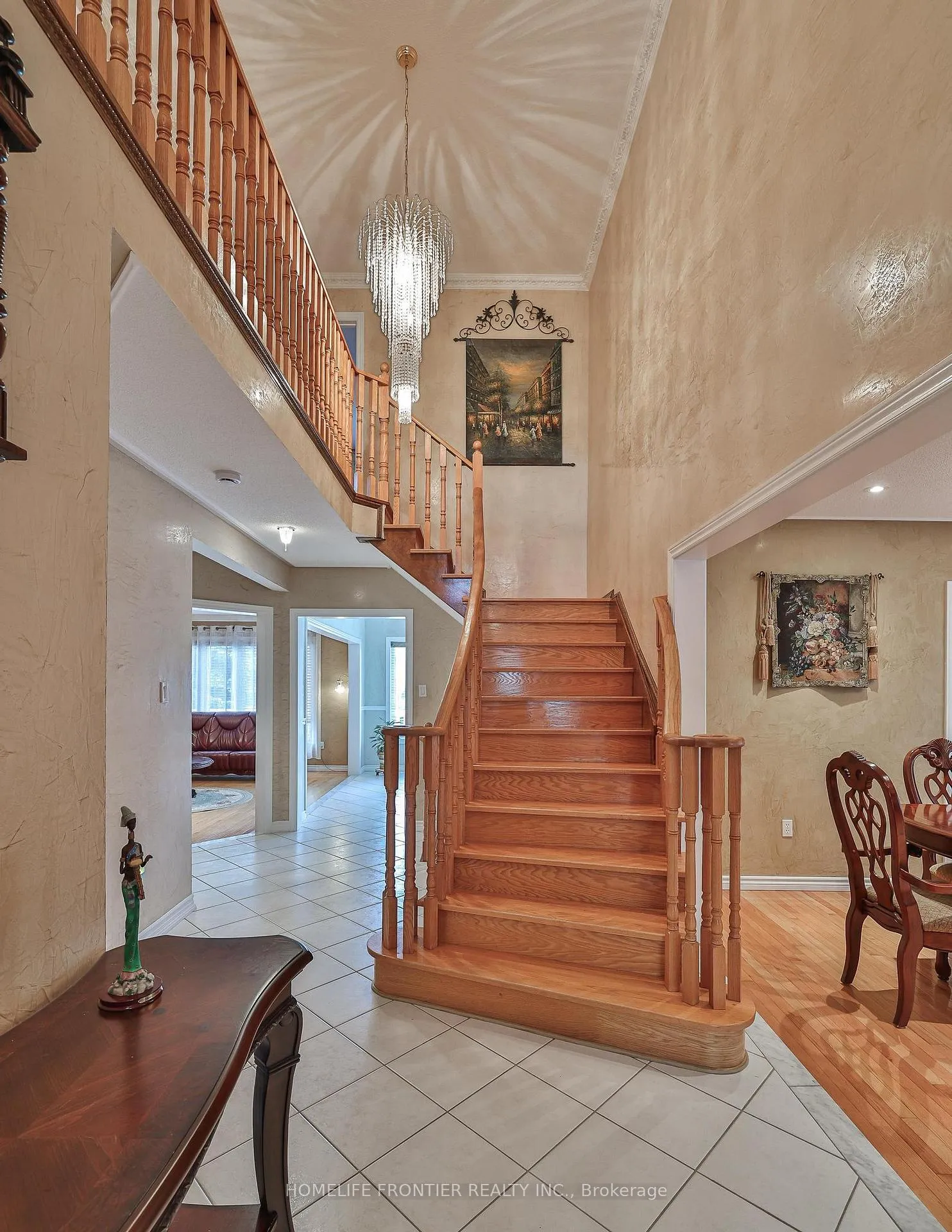 Photo 20 of 110 Red River Crescent, Newmarket, Woodland Hill — HOMEH