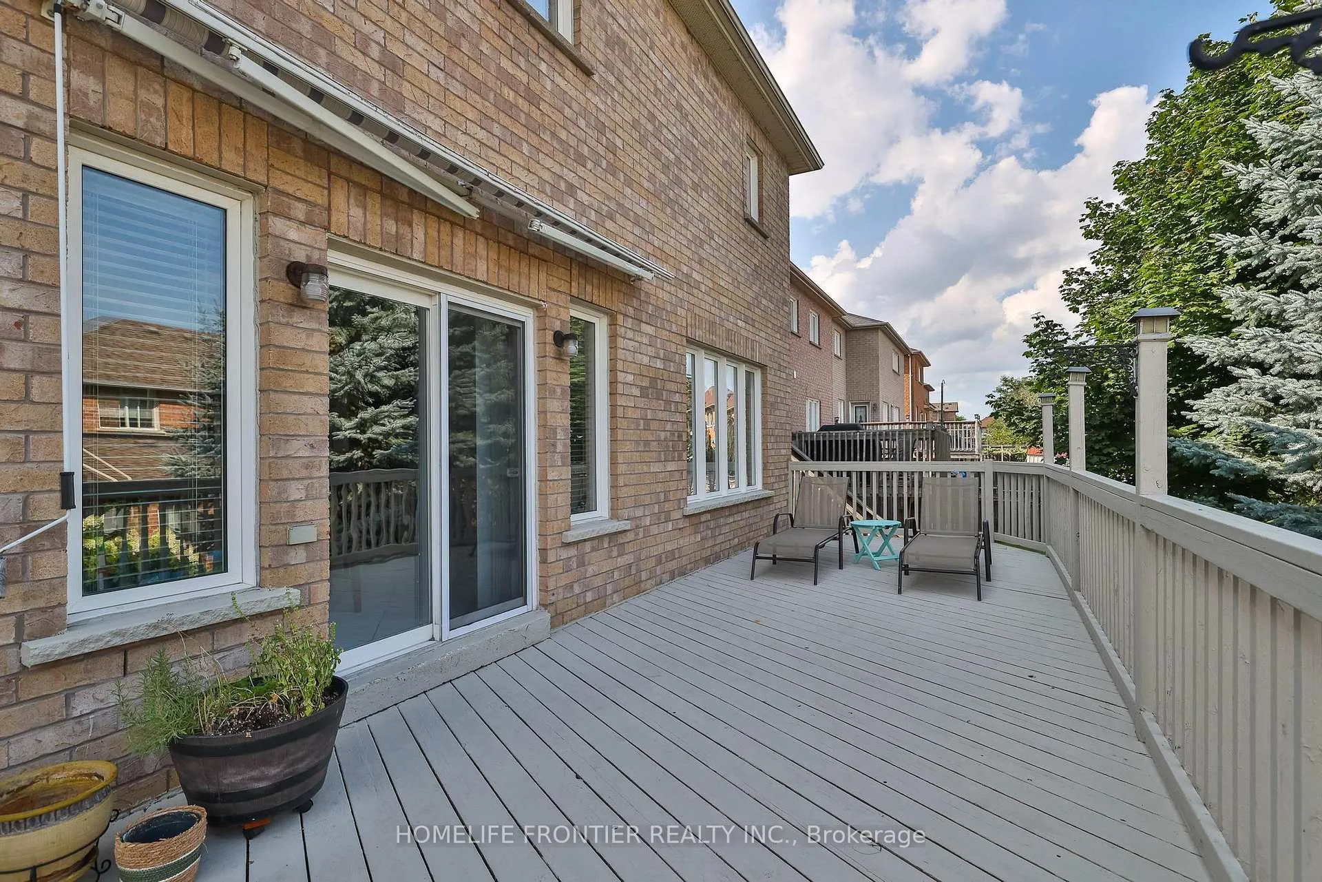 Photo 22 of 110 Red River Crescent, Newmarket, Woodland Hill — HOMEH