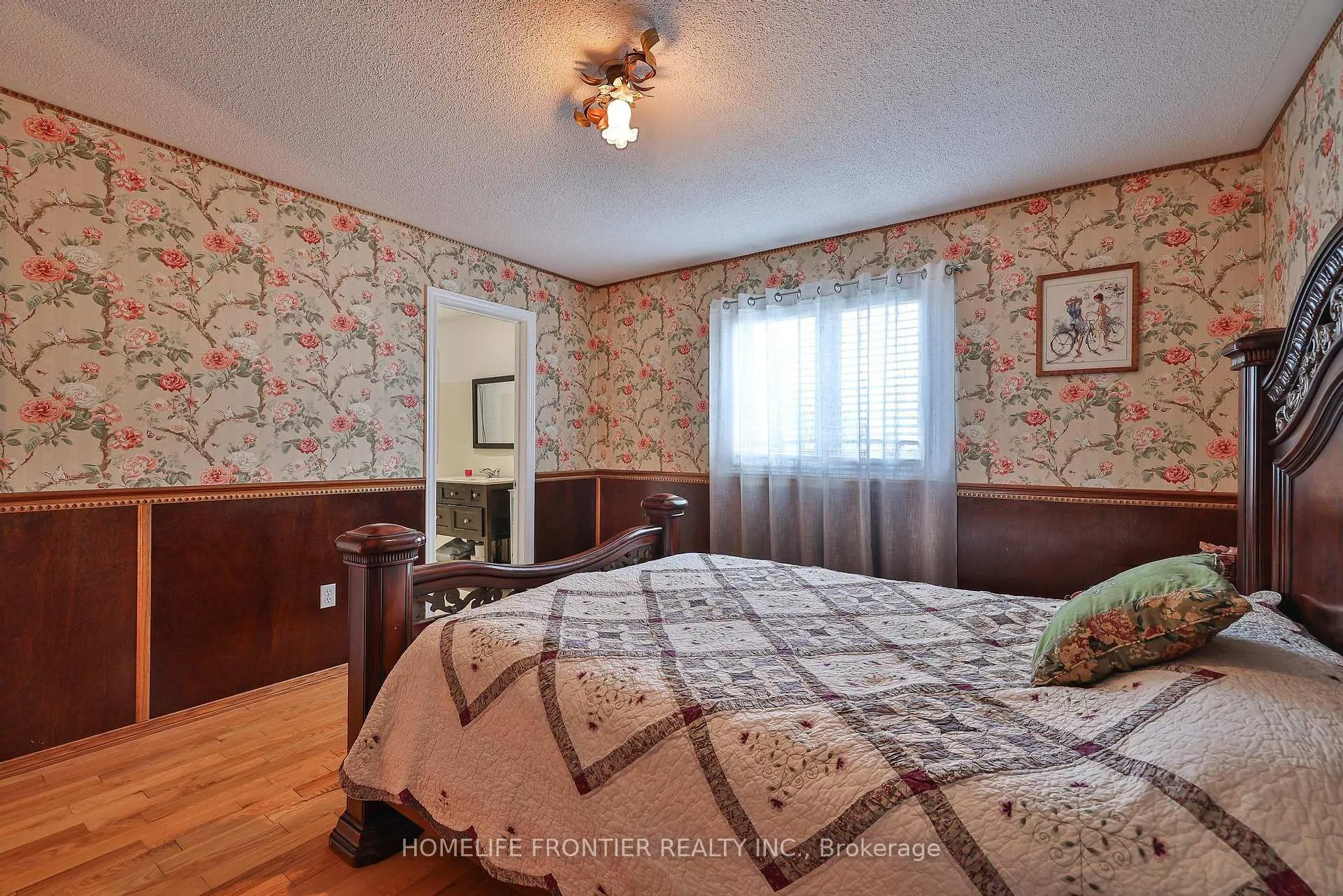 Photo 32 of 110 Red River Crescent, Newmarket, Woodland Hill — HOMEH