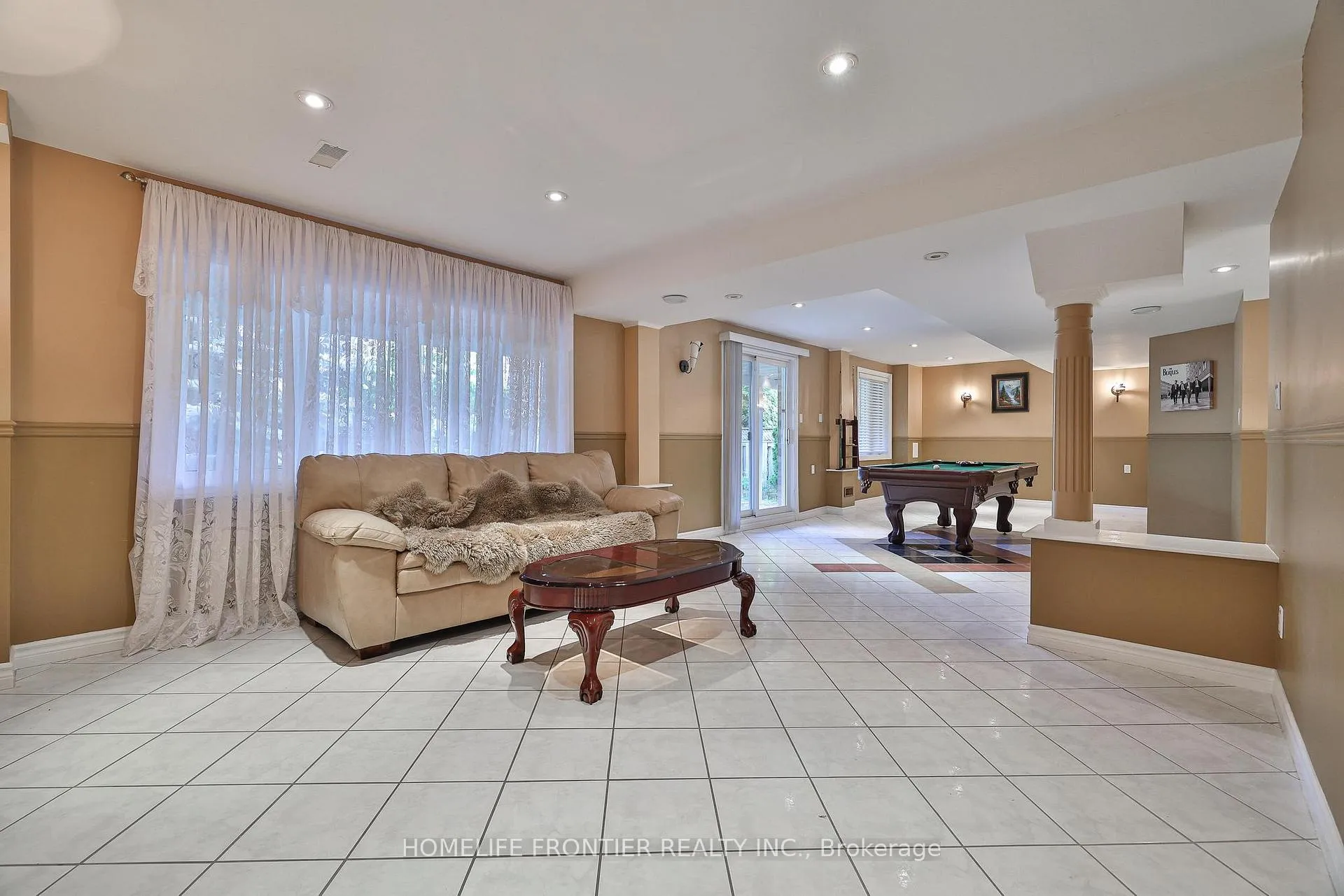 Photo 46 of 110 Red River Crescent, Newmarket, Woodland Hill — HOMEH