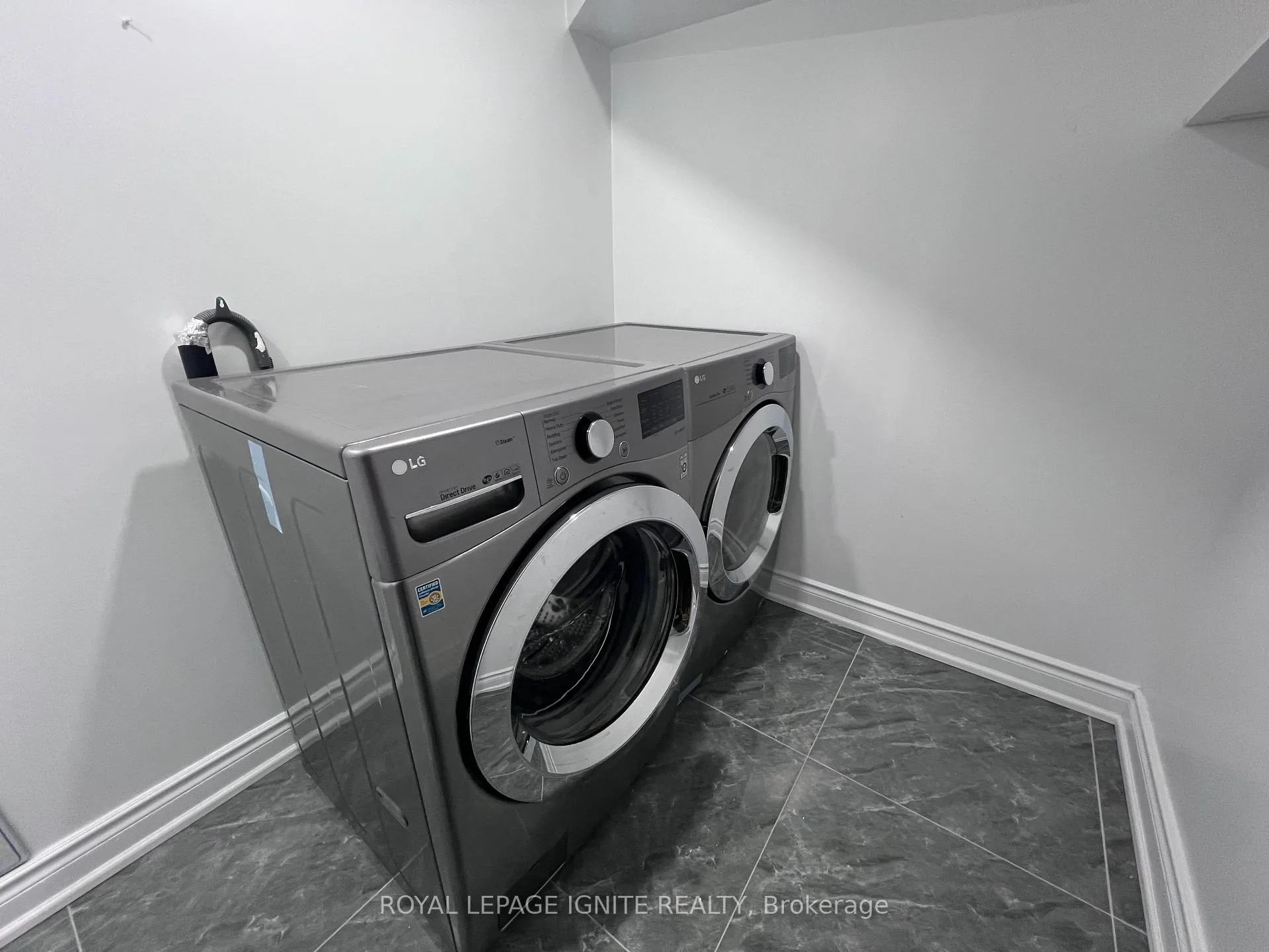 Photo 4 of Unit Basement, 2449 Hibiscus Drive, Pickering, Rural Pickering — HOMEH