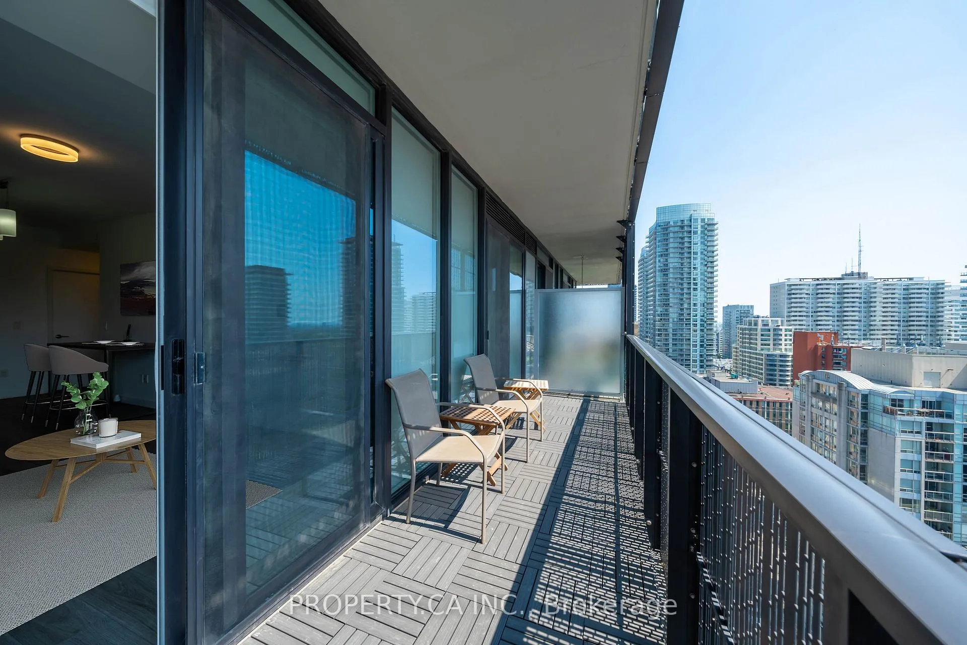 Photo 8 of Unit 1412, 8 Eglinton Avenue E, Toronto, Mount Pleasant West — HOMEH