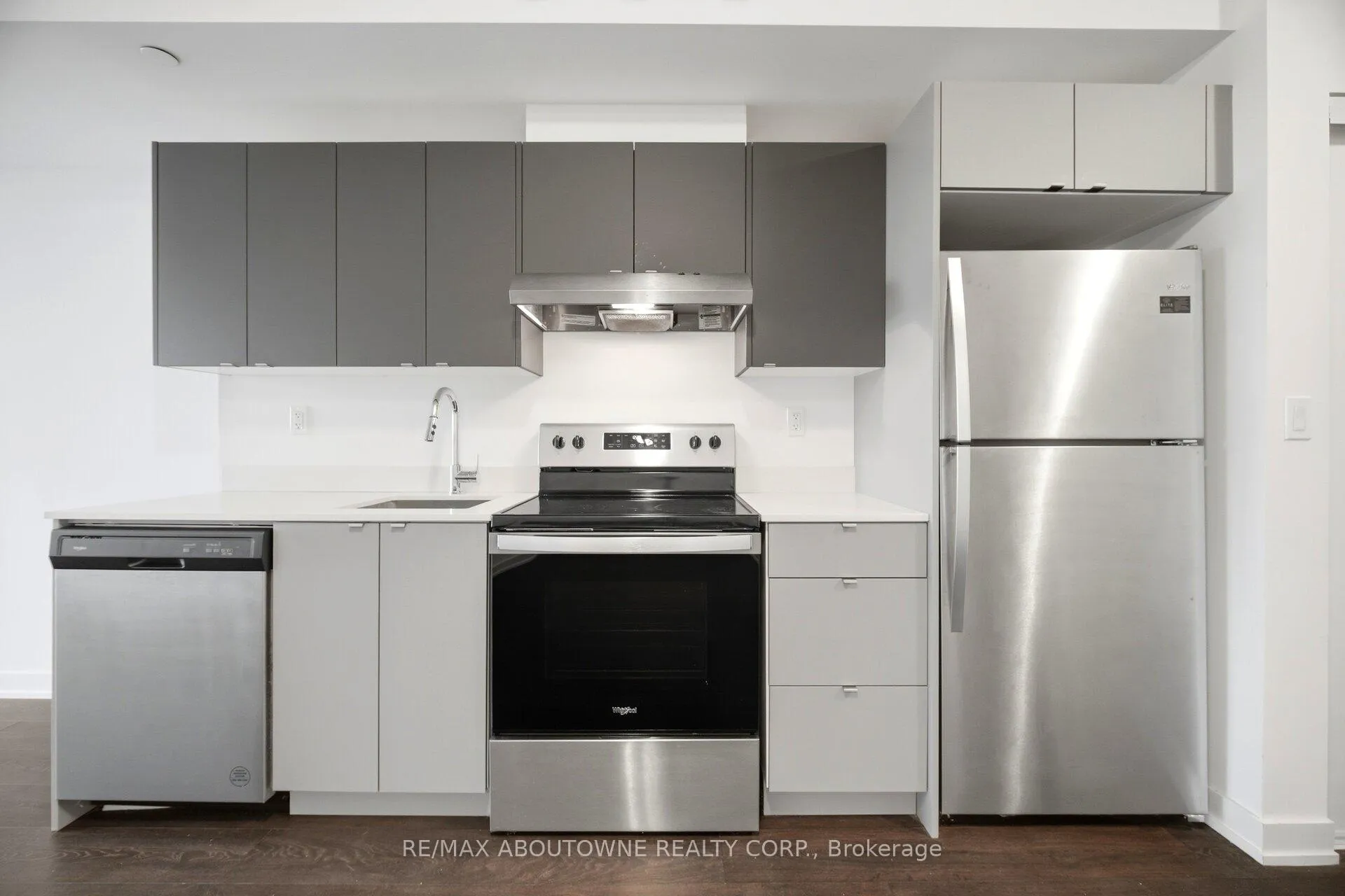 Photo 10 of Unit 508B, 3200 Dakota Common, Burlington, Alton — HOMEH