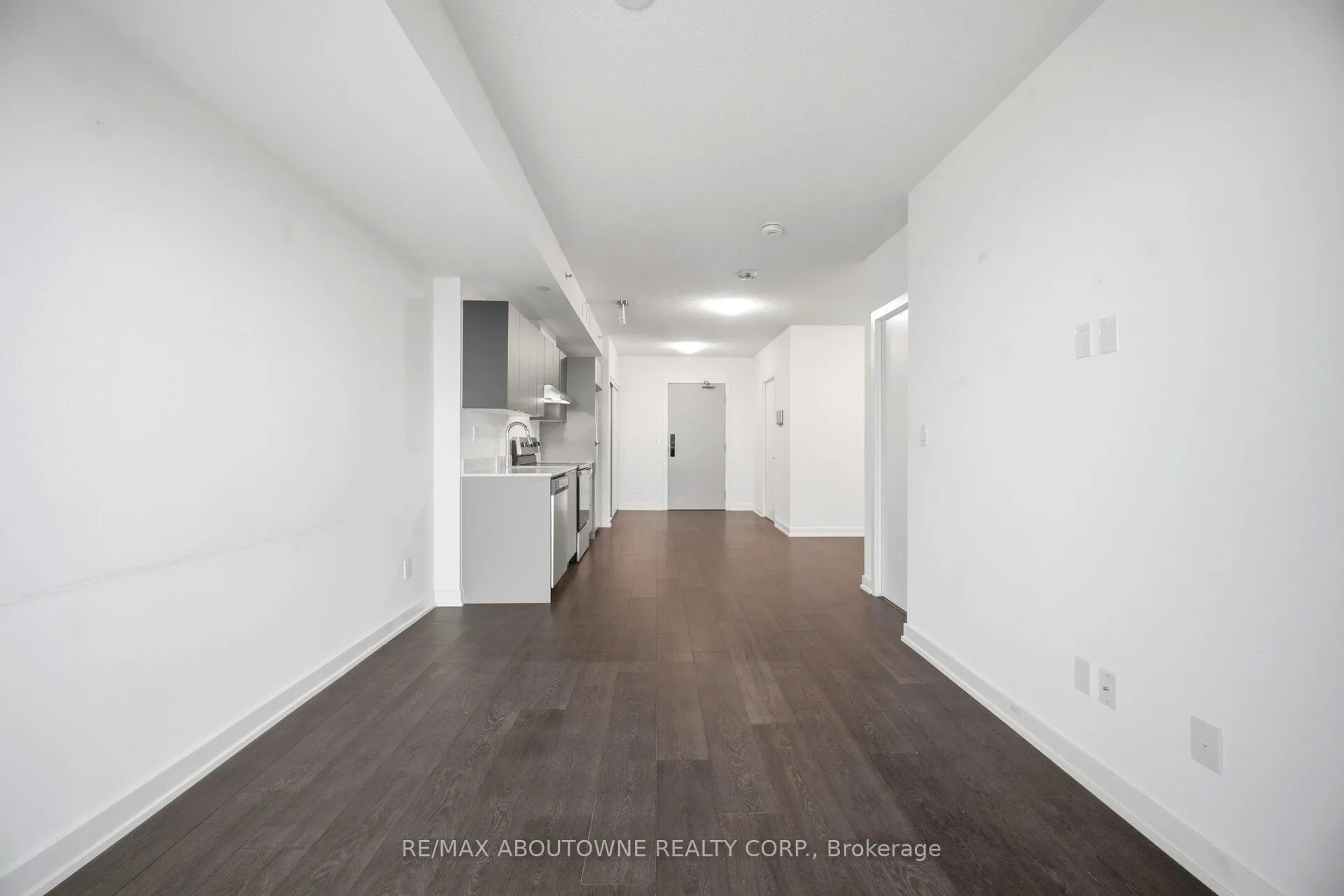 Photo 12 of Unit 508B, 3200 Dakota Common, Burlington, Alton — HOMEH