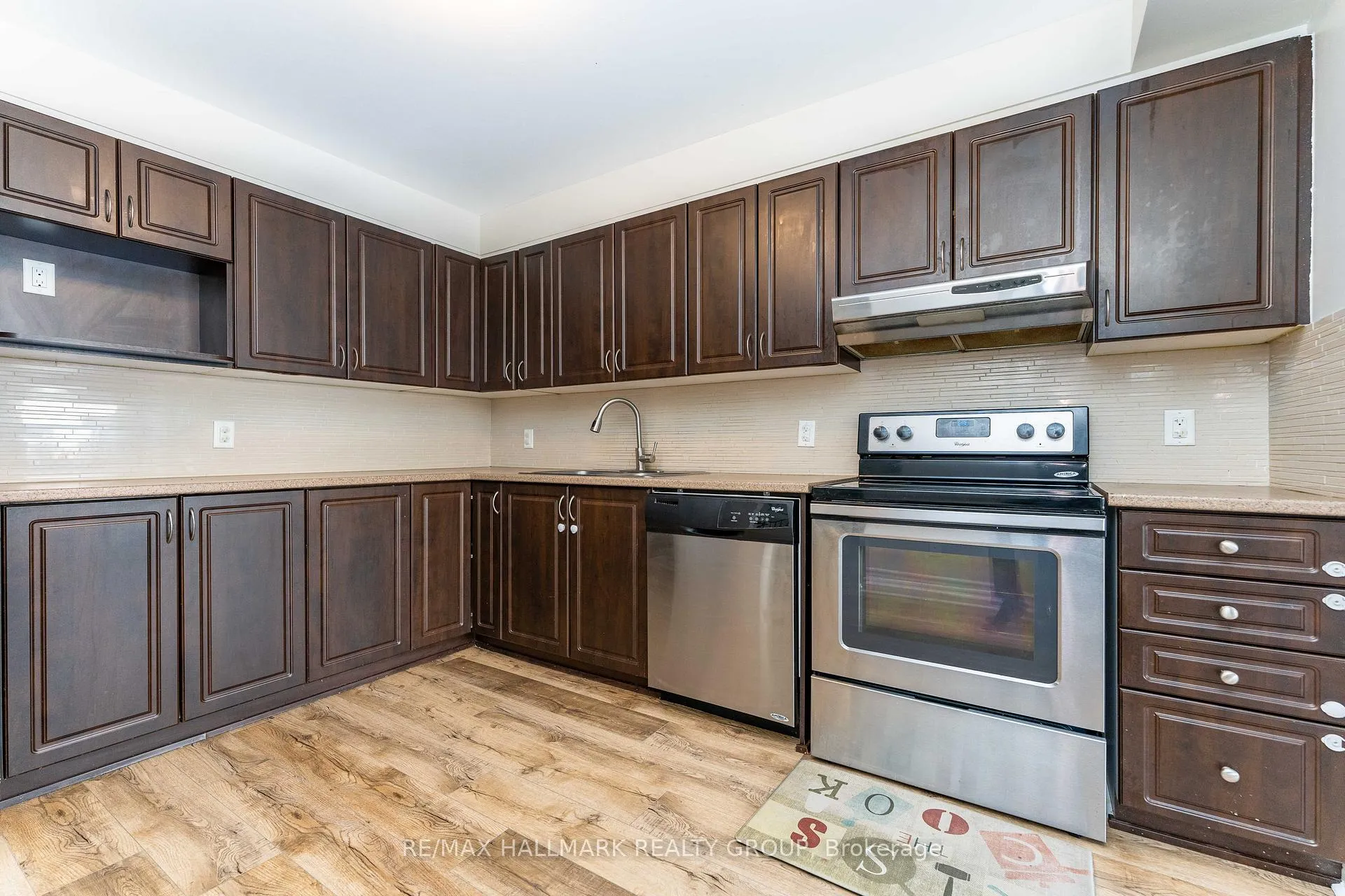 Photo 9 of 155 Calvington Avenue, Ottawa, Kanata - Kanata Lakes/Heritage Hills — HOMEH