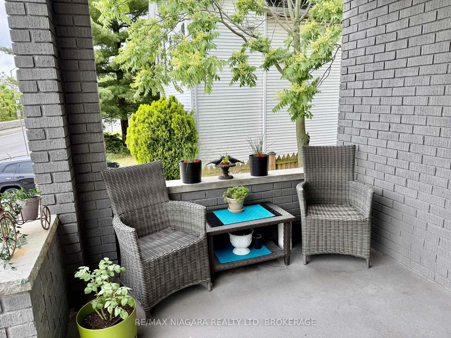 Photo 3 of Unit Unit 6, 4691 River Road, Niagara Falls, Downtown — HOMEH