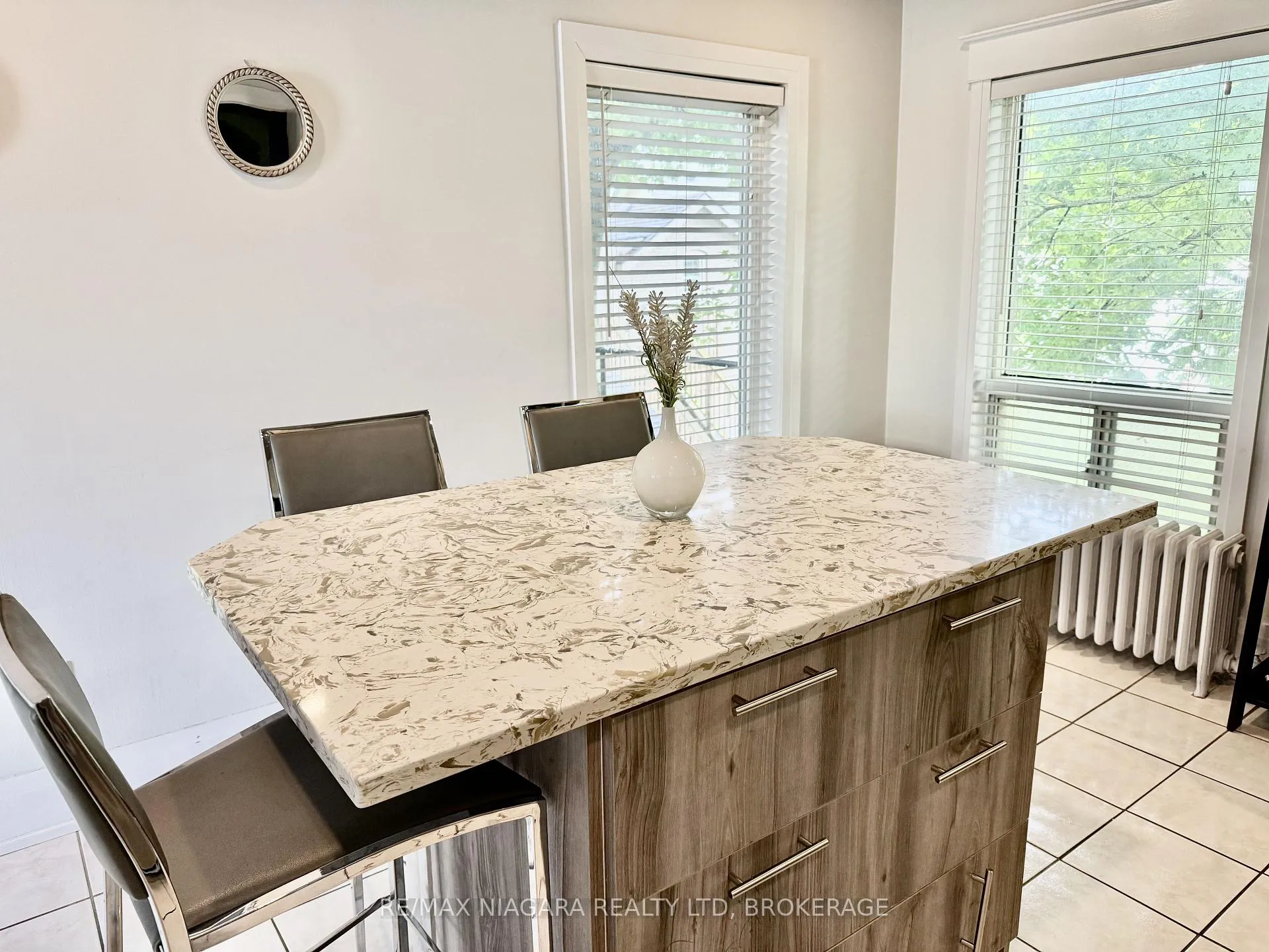 Photo 25 of Unit Unit 6, 4691 River Road, Niagara Falls, Downtown — HOMEH