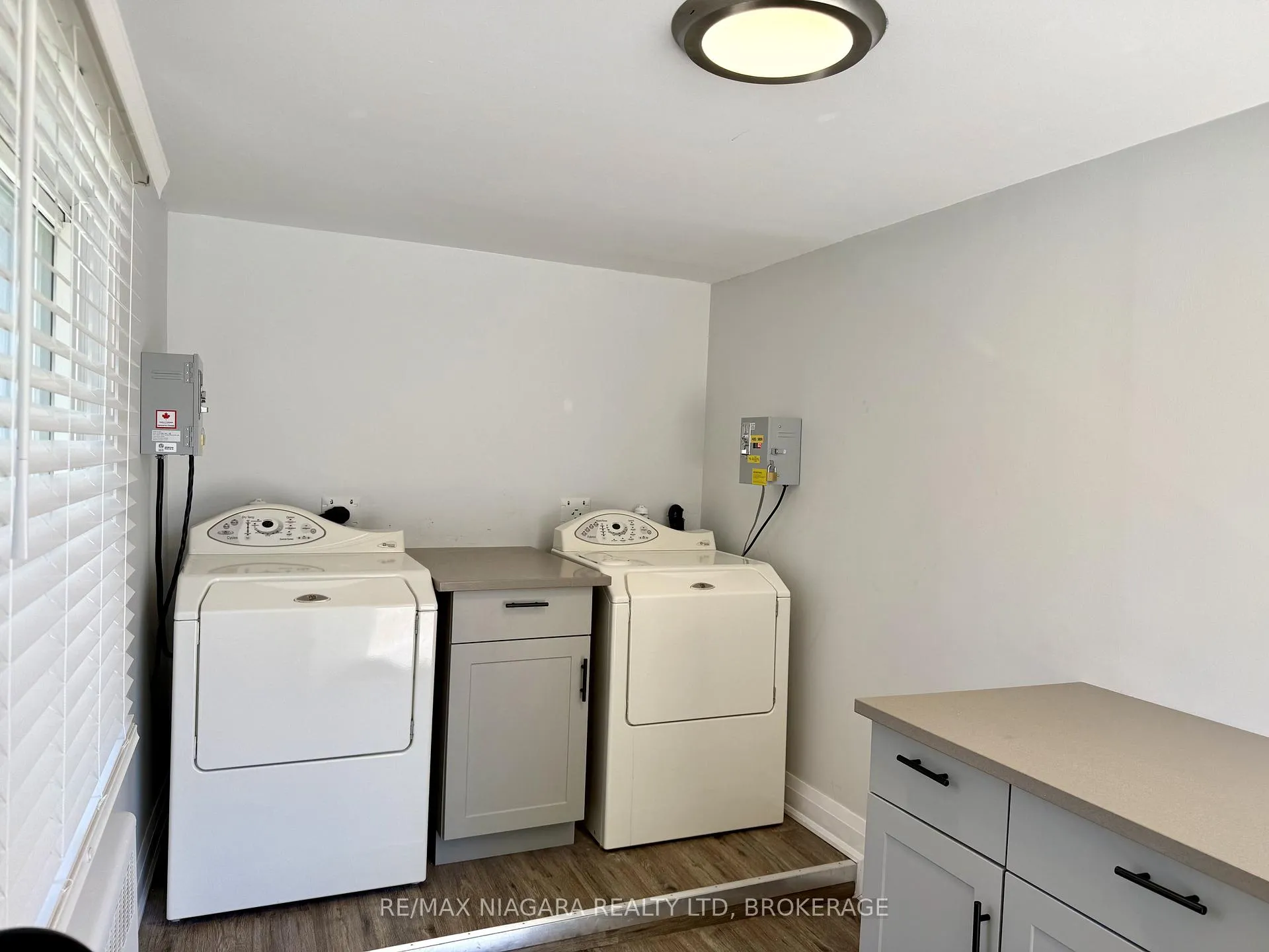 Photo 32 of Unit Unit 6, 4691 River Road, Niagara Falls, Downtown — HOMEH