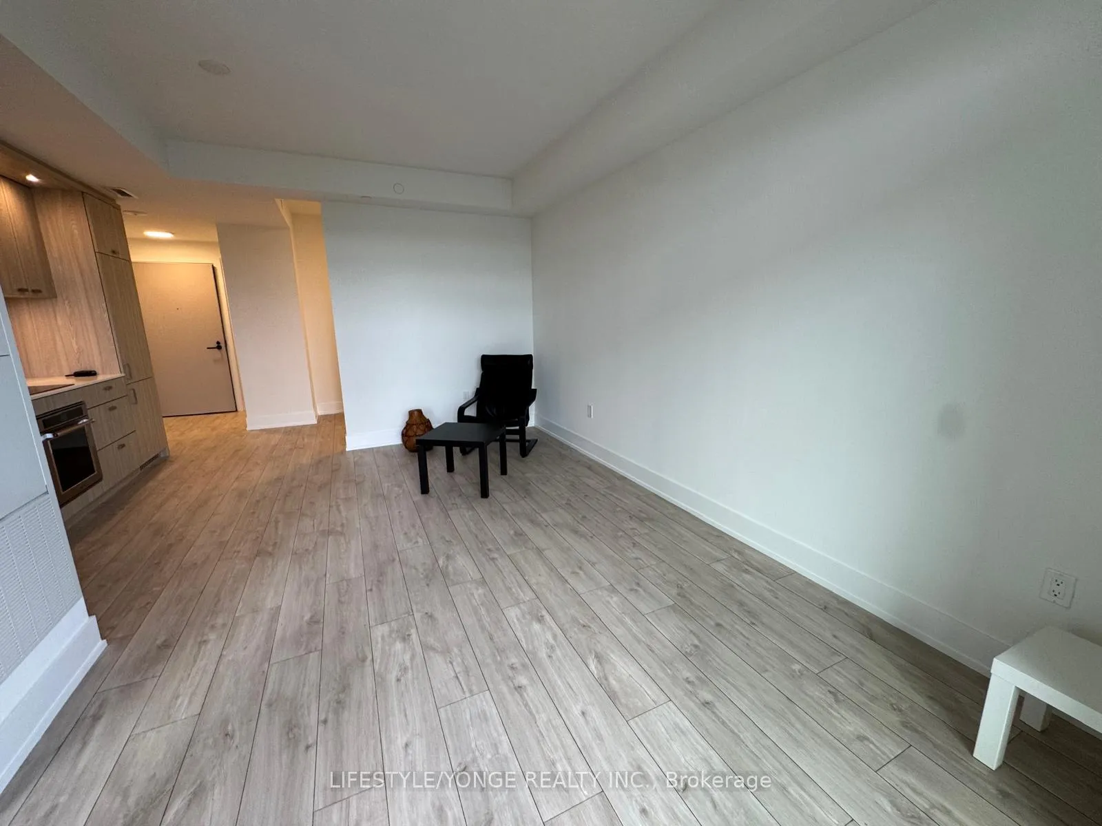 Photo 5 of Unit 817, 858 Dupont Street, Toronto, Dovercourt-Wallace Emerson-Junction — HOMEH
