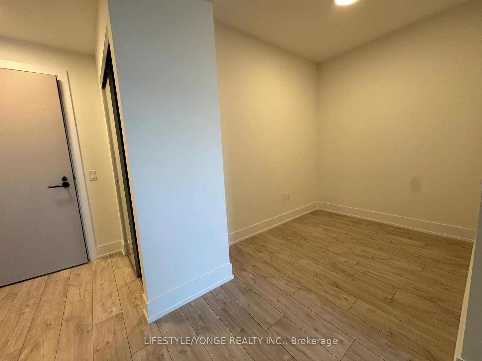 Photo 11 of Unit 817, 858 Dupont Street, Toronto, Dovercourt-Wallace Emerson-Junction — HOMEH