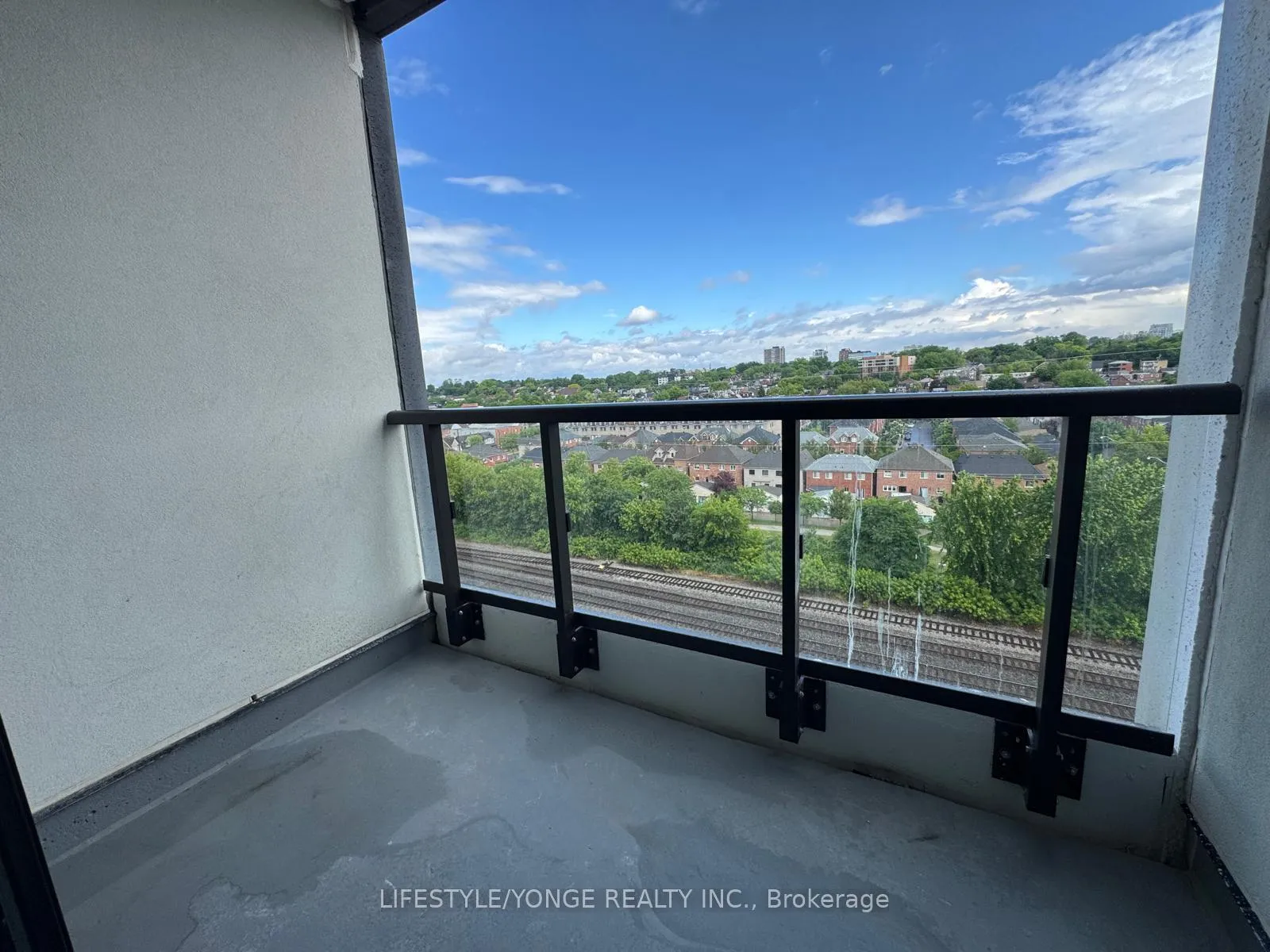 Photo 15 of Unit 817, 858 Dupont Street, Toronto, Dovercourt-Wallace Emerson-Junction — HOMEH