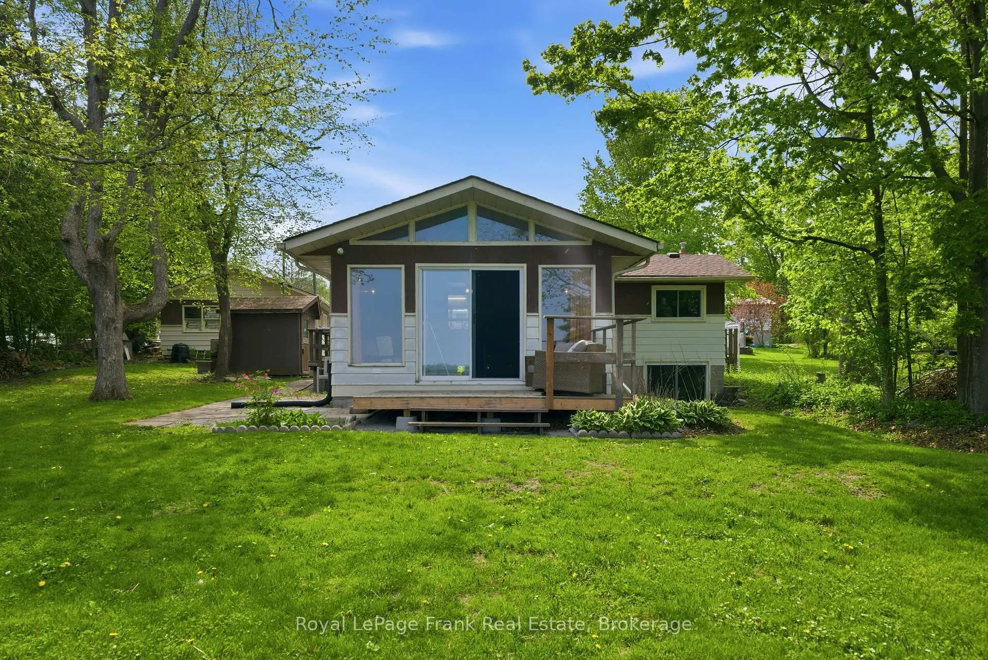 Photo 5 of 54 Butternut Drive, Kawartha Lakes, Fenelon — HOMEH
