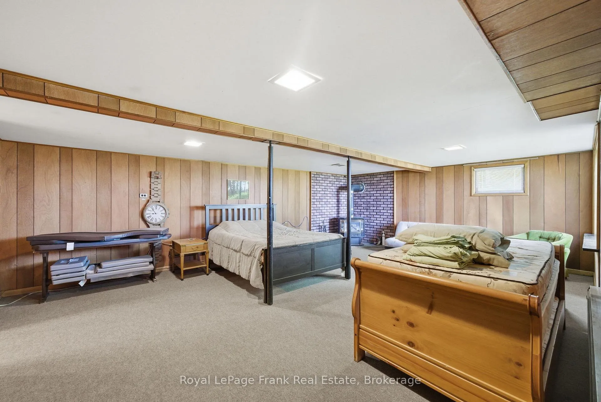 Photo 16 of 54 Butternut Drive, Kawartha Lakes, Fenelon — HOMEH